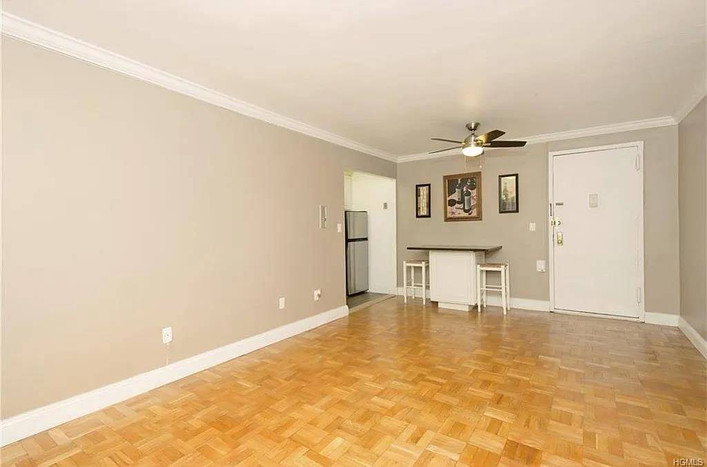1122 Yonkers #1E, Yonkers, NY 10704