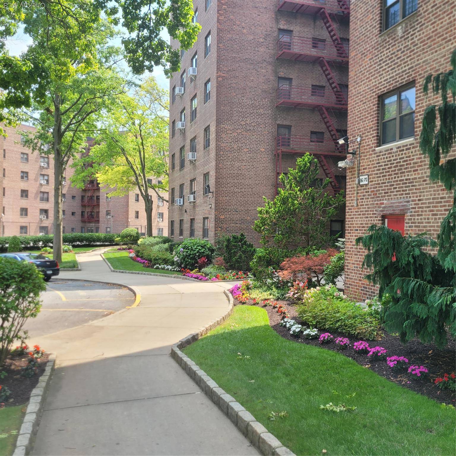 86 -70 Francis Lewis #A55, Holliswood, NY 11427