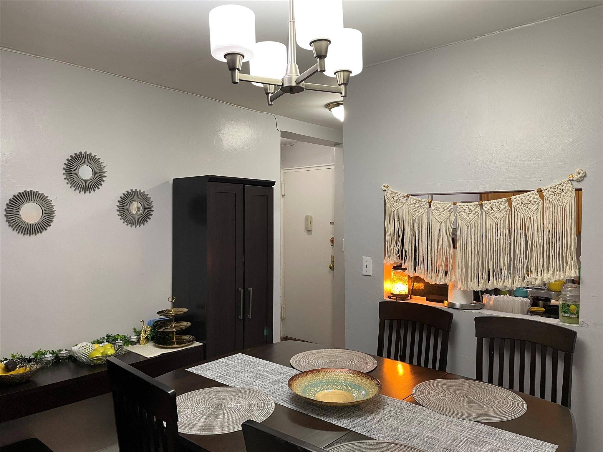 87-70 173rd ST #5E, Jamaica, NY 11432