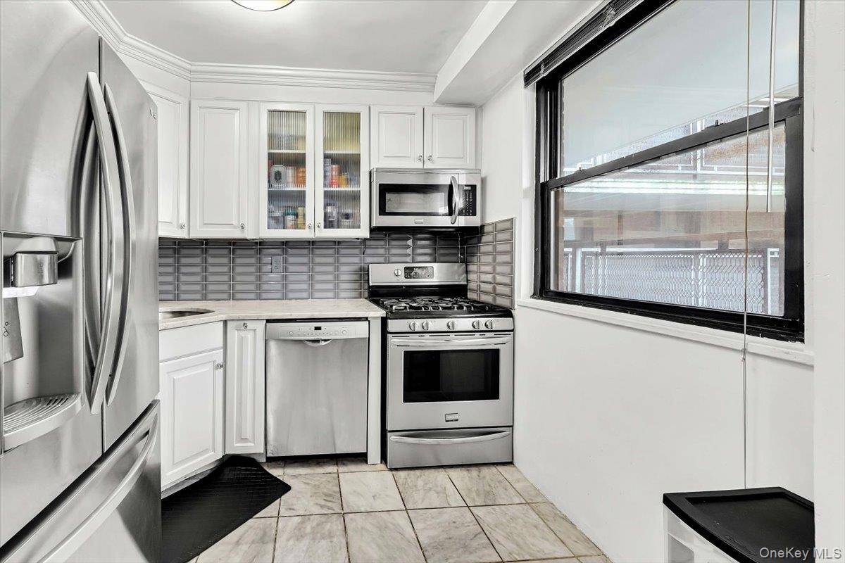 4705 Henry Hudson Pkwy #7F, Bronx, NY 10471