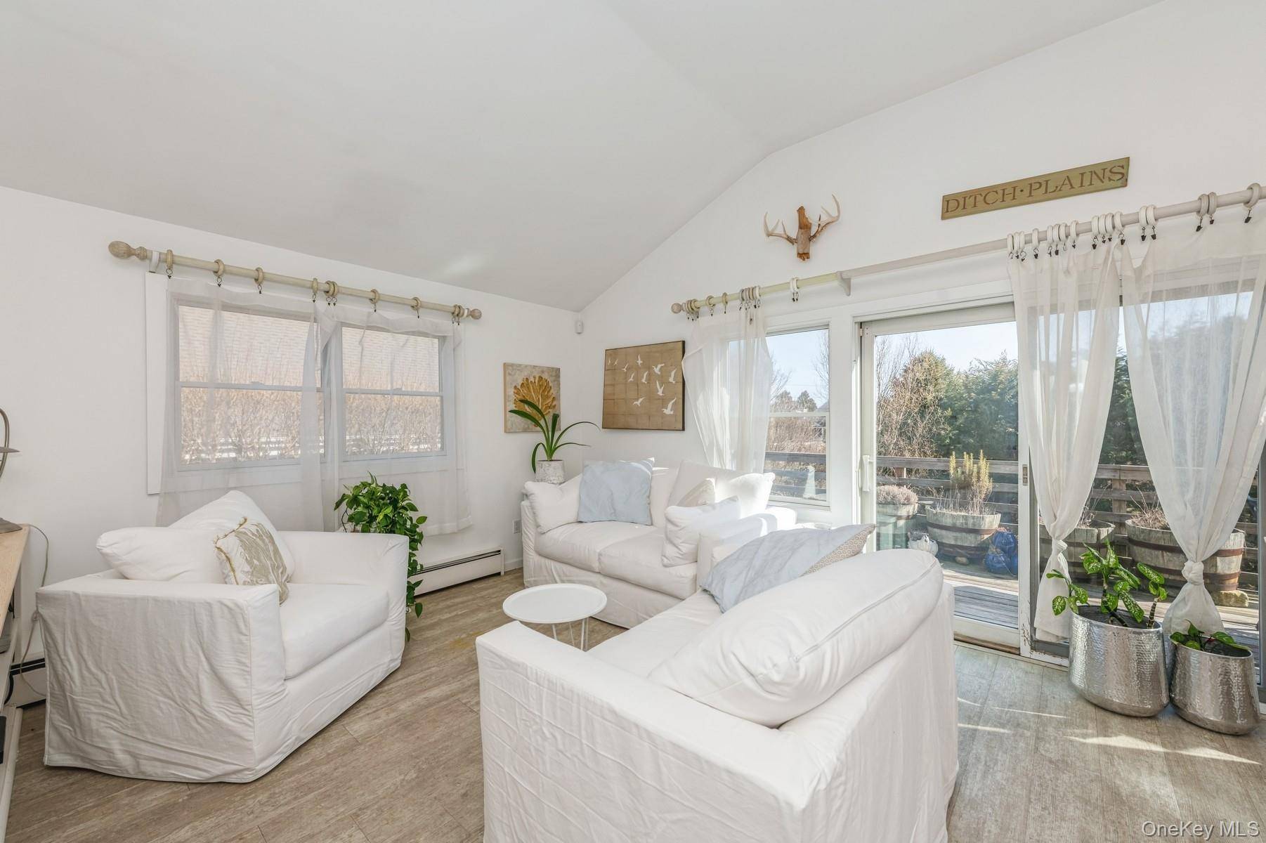 33 Hoppin AVE, Montauk, NY 11954