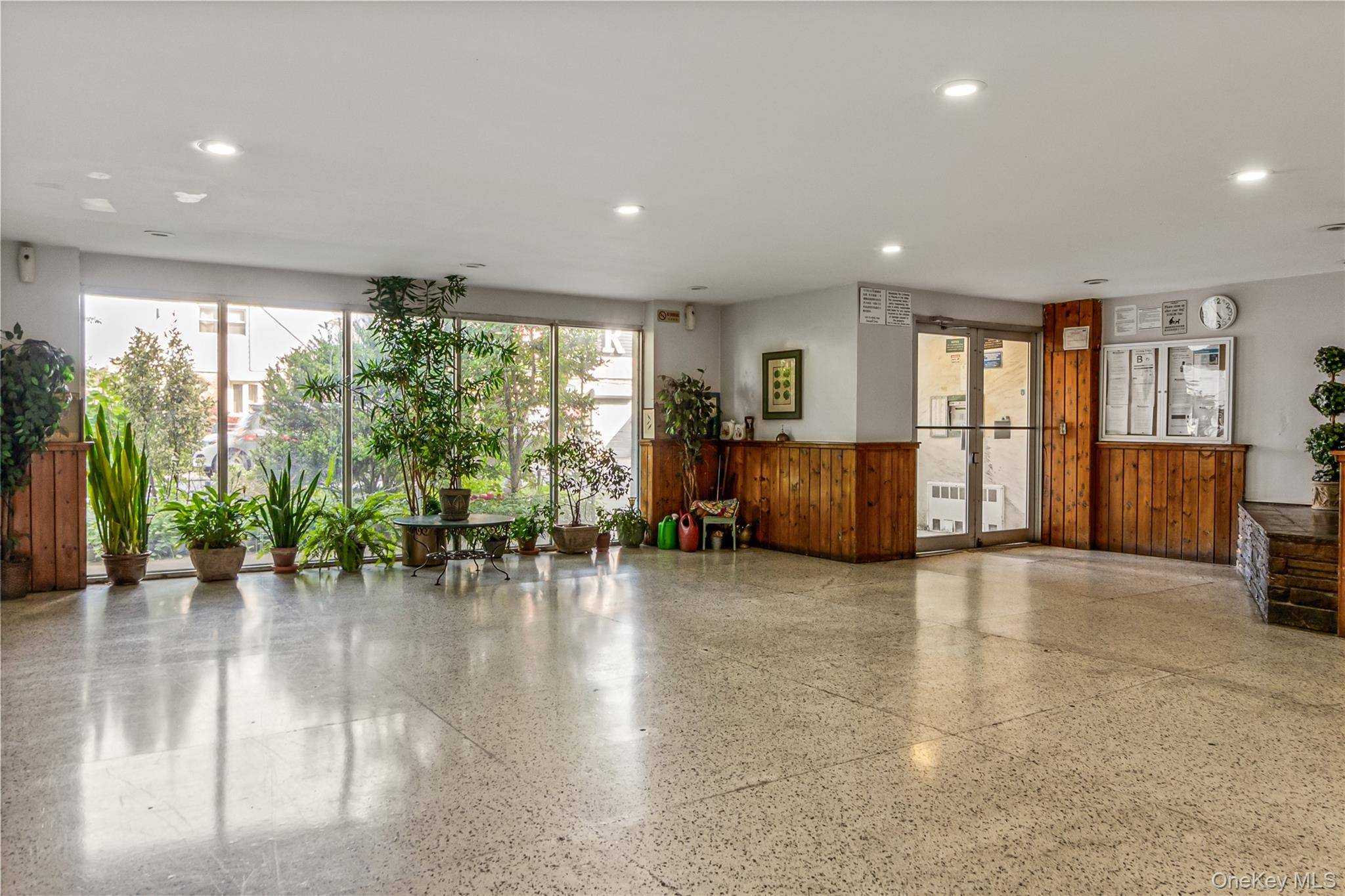 140-15 Holly AVE #4E, Flushing, NY 11355