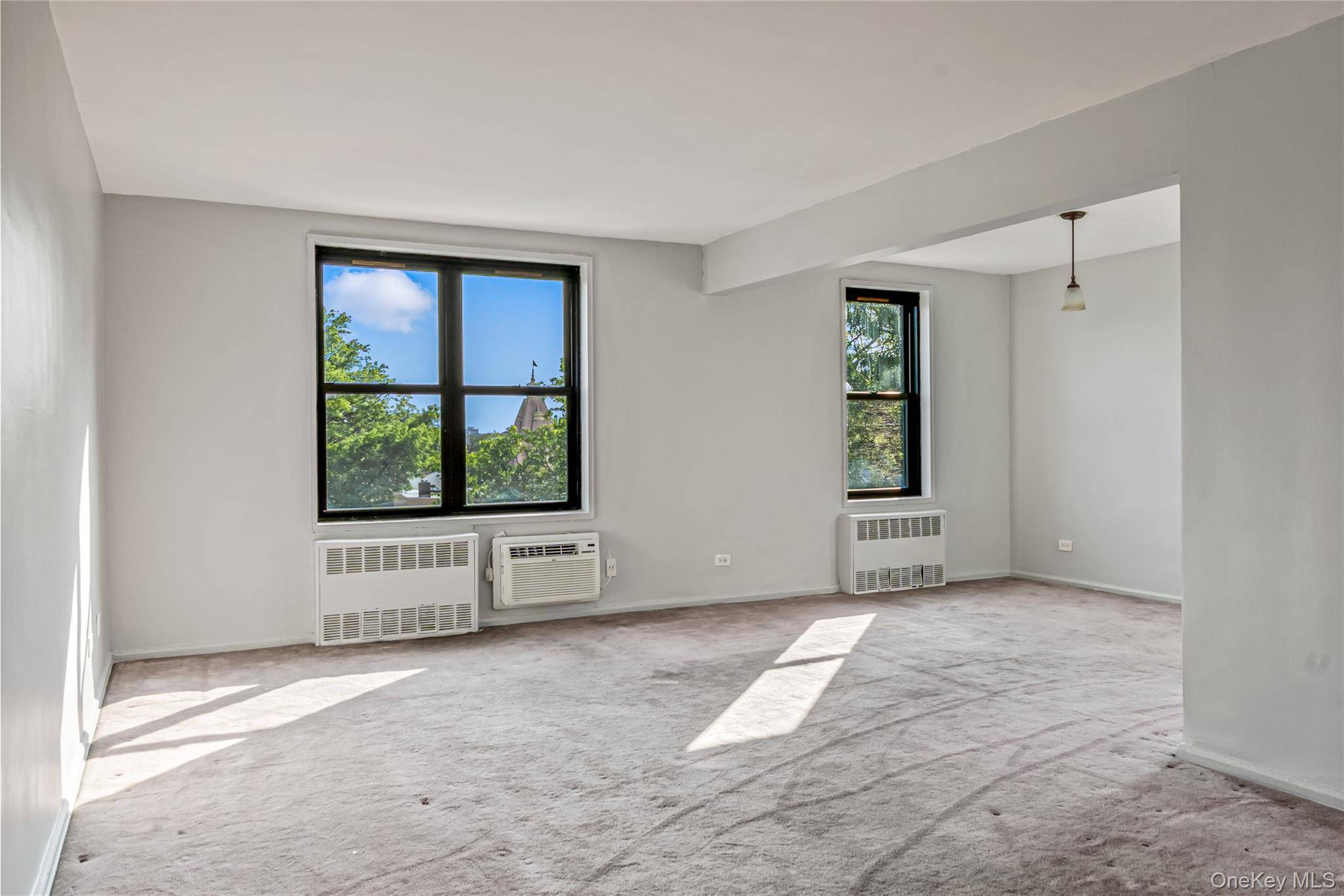 140-15 Holly AVE #4E, Flushing, NY 11355