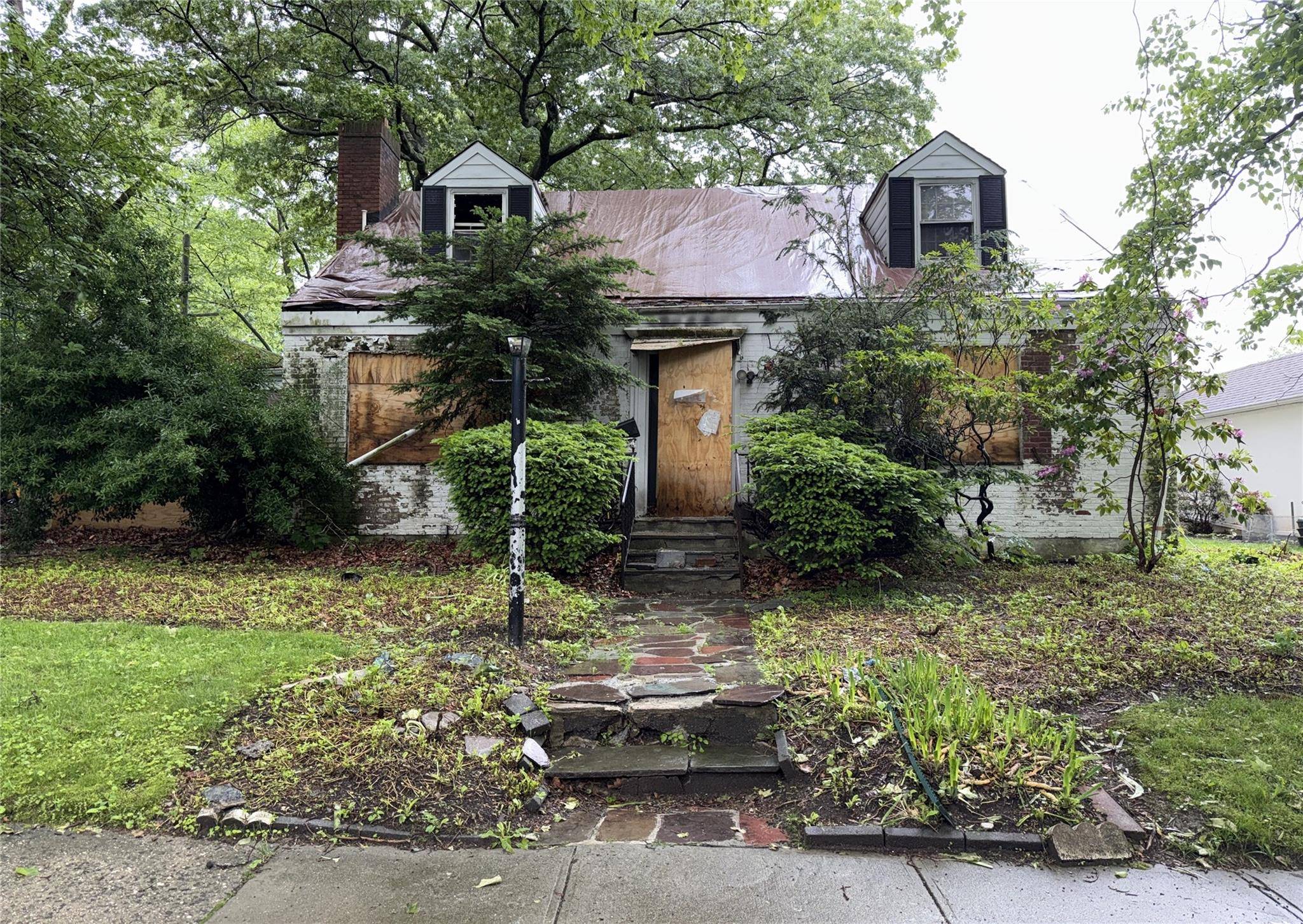 64 Marion AVE, Mount Vernon, NY 10552
