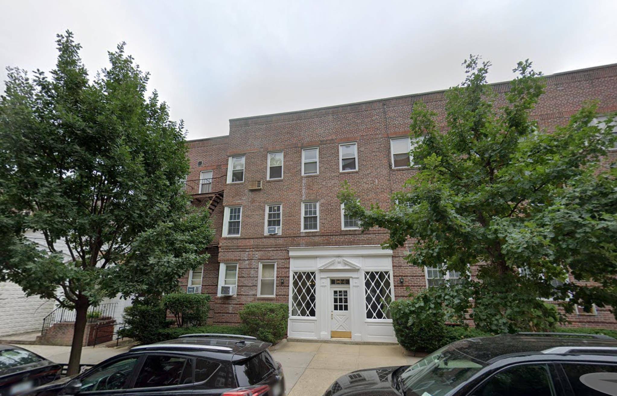 9410 64 RD #B6, Rego Park, NY 11374