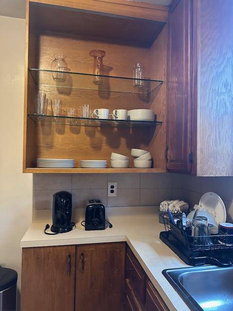 4229 Newtown RD, Astoria, NY 11103