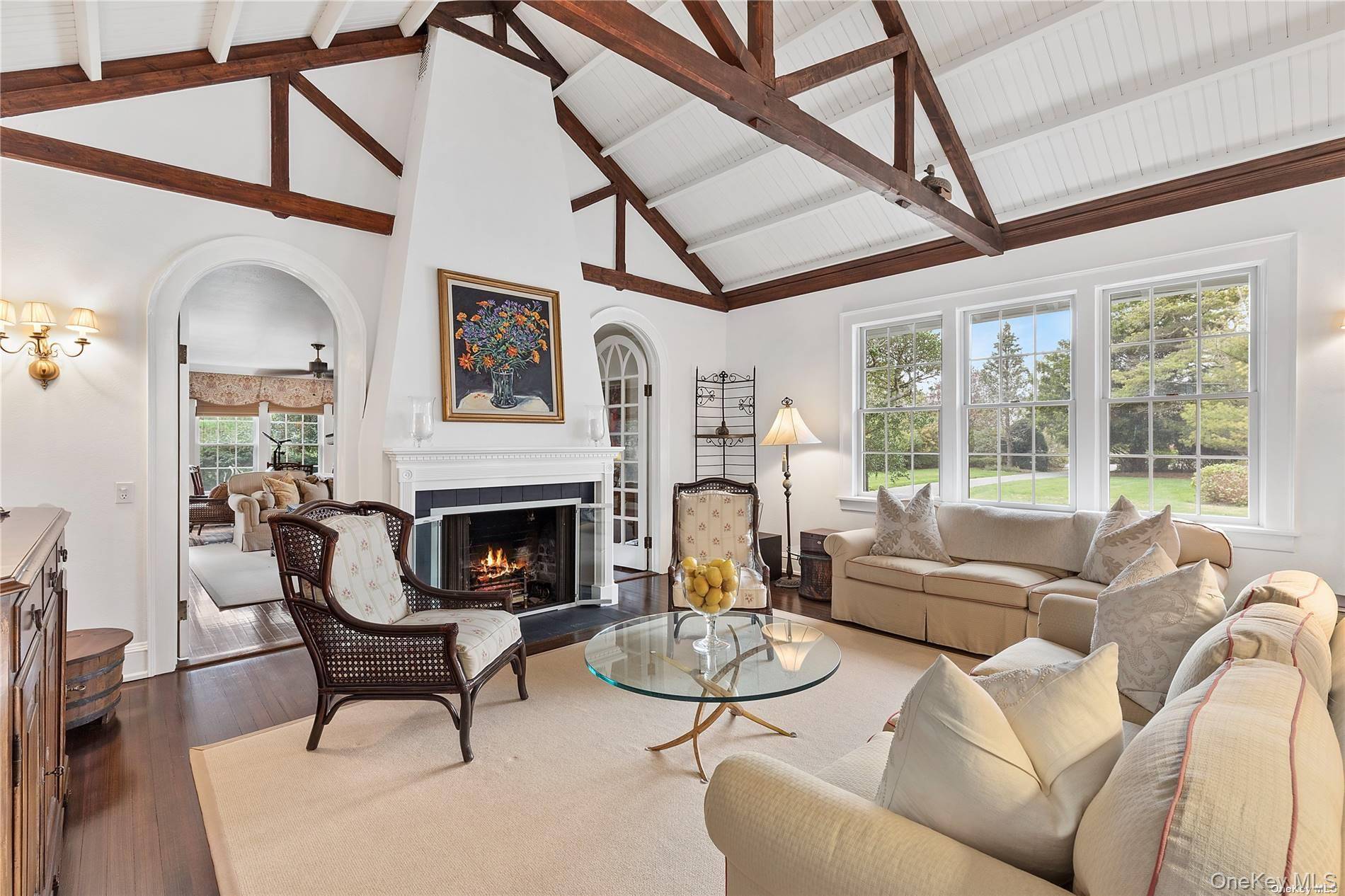 22 Bayfield LN, Westhampton Beach, NY 11978