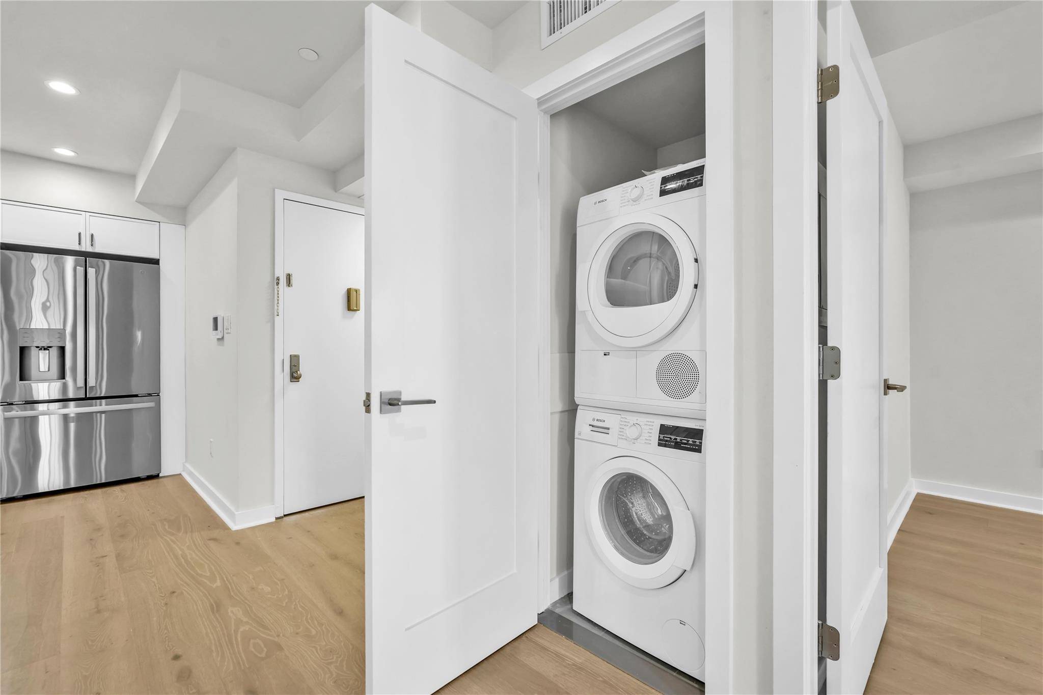 25-25 31st AVE #5, Astoria, NY 11106