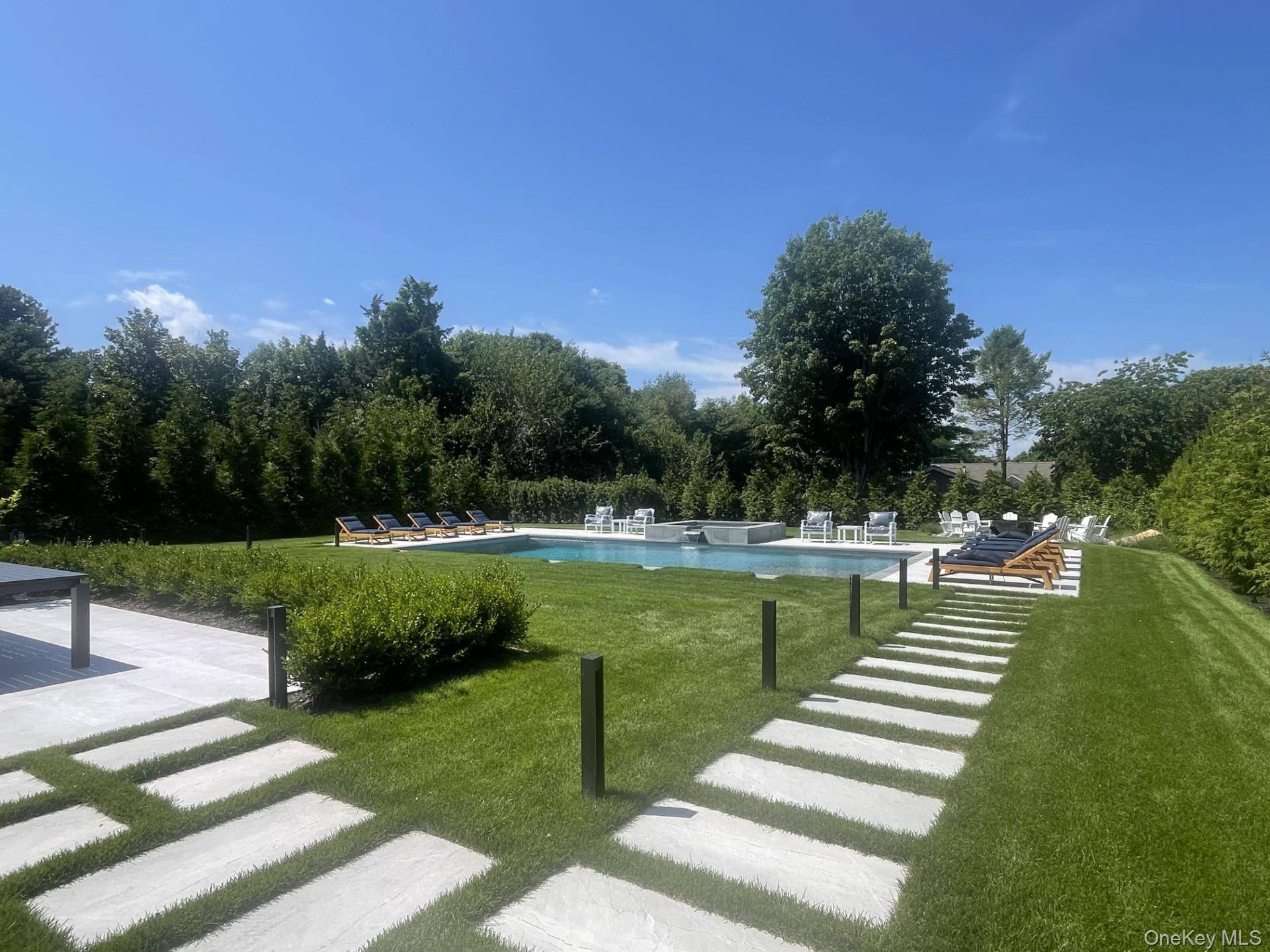 59 Shinnecock Hills RD, Southampton, NY 11968