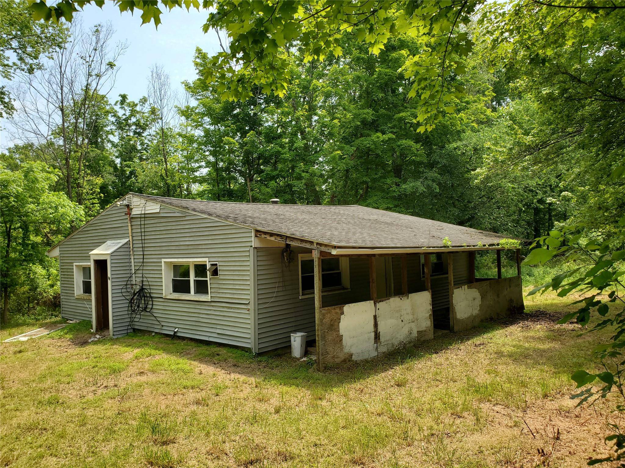 87 W Pine RD, Staatsburg, NY 12580