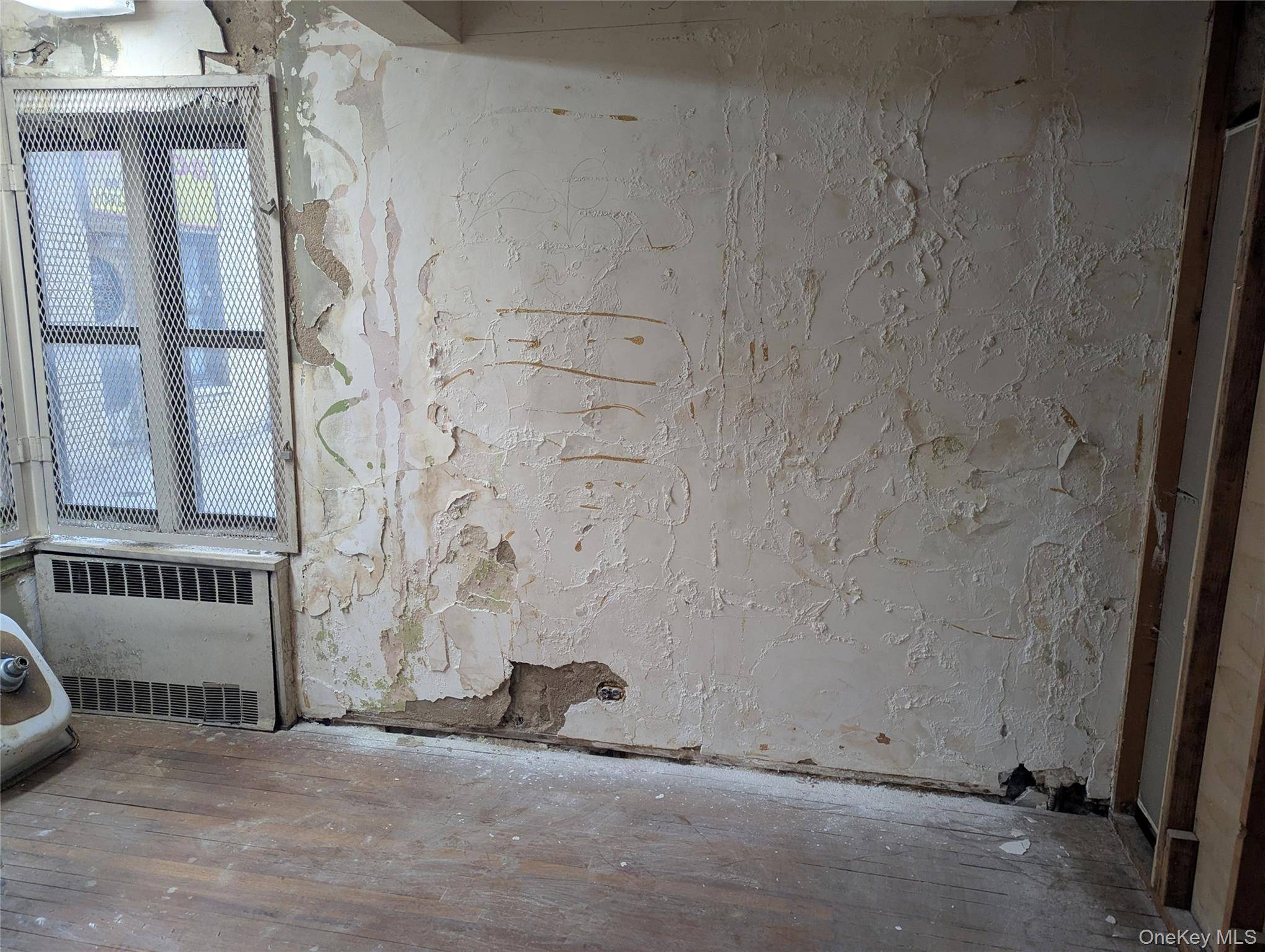 910 Sheridan AVE #E, Bronx, NY 10451