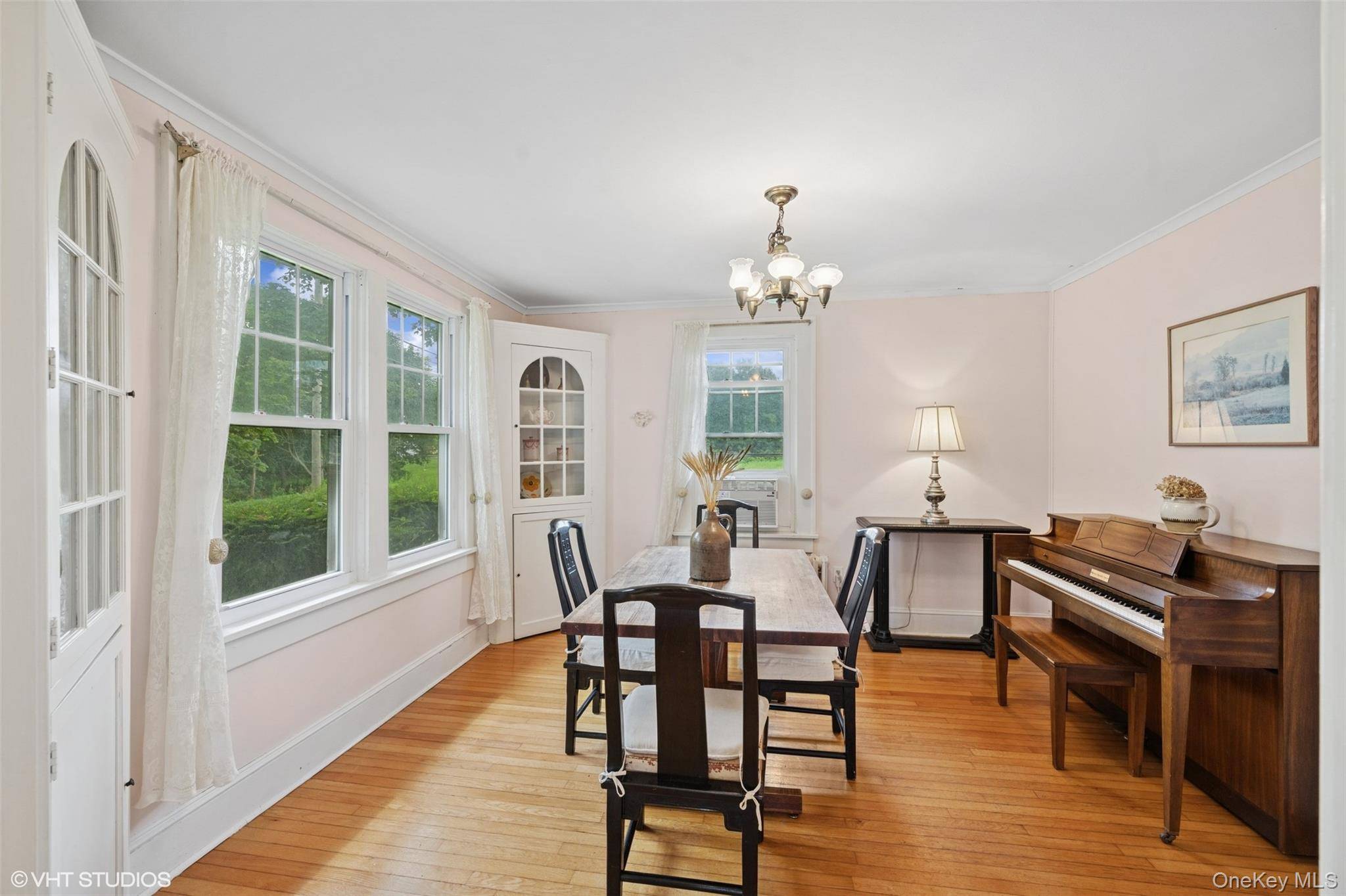 4900 Depot LN, Cutchogue, NY 11935