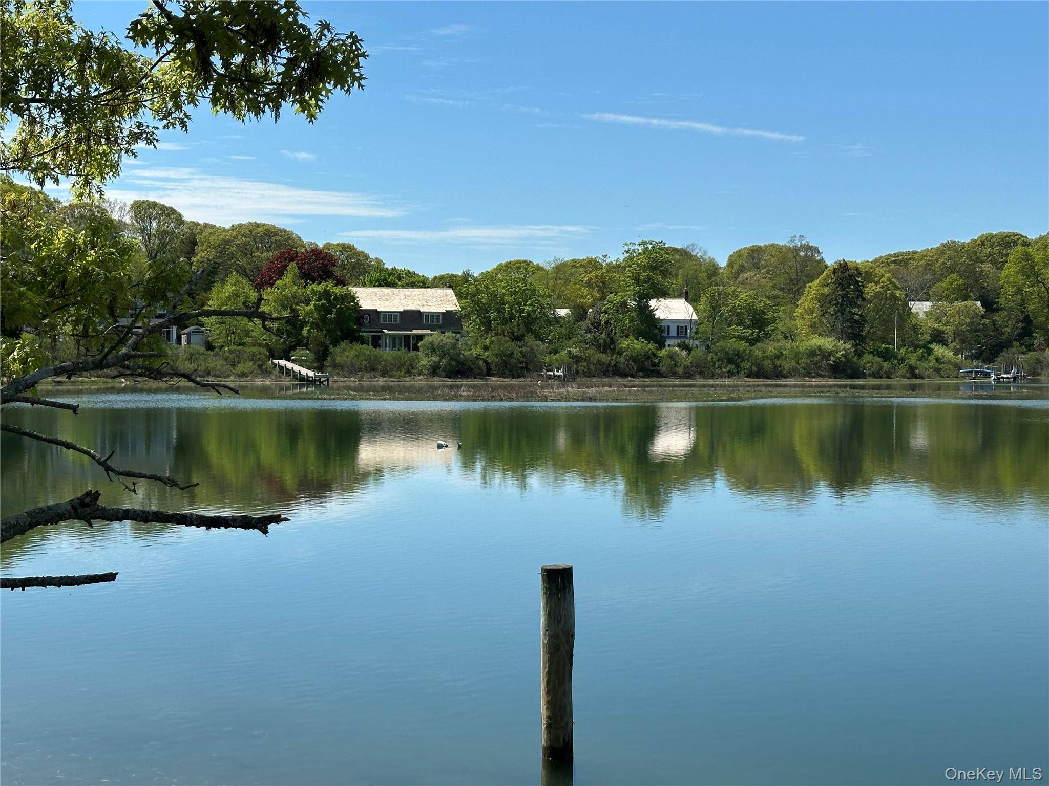 1854 N Bayview RD, Southold, NY 11971