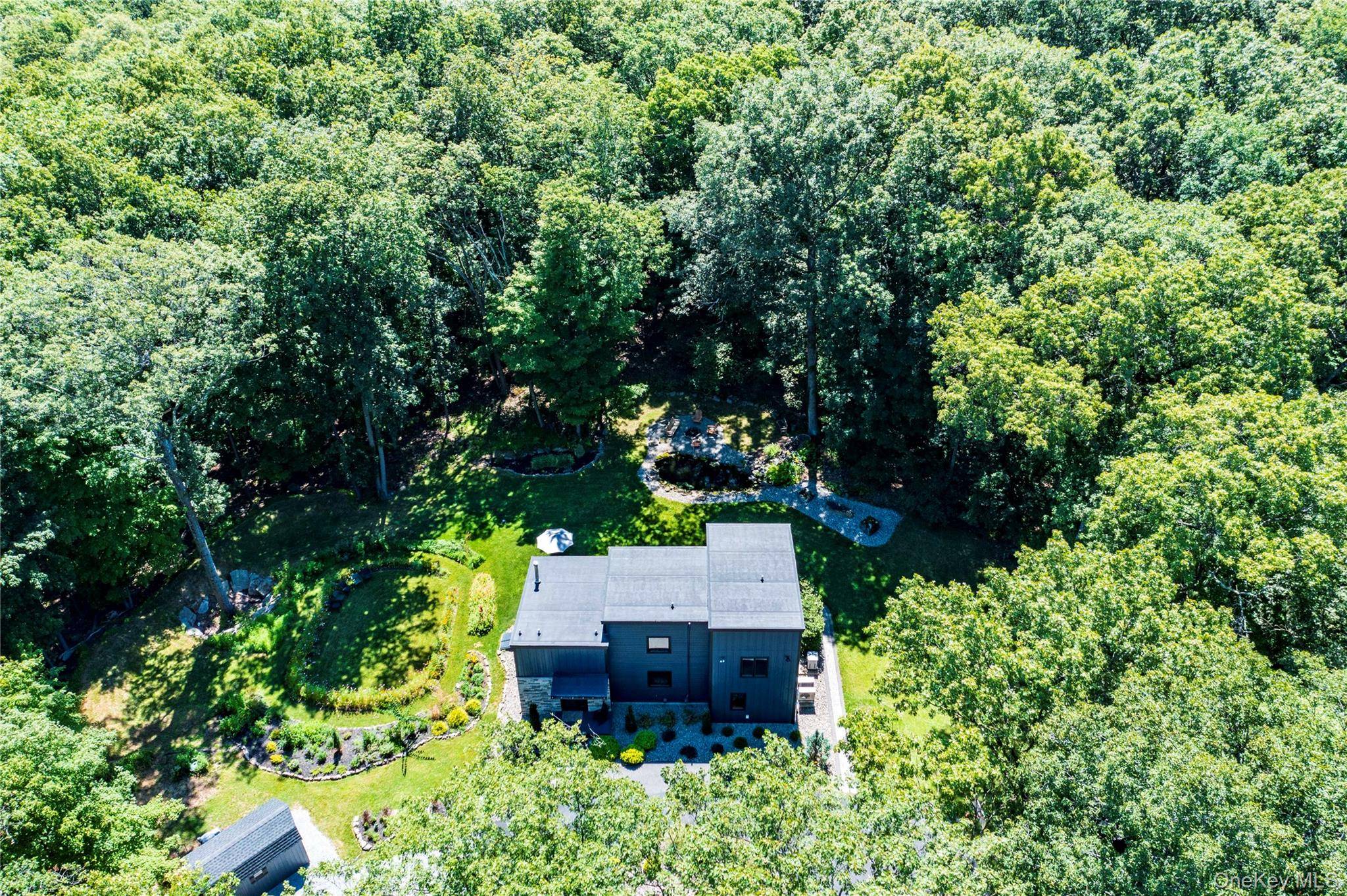 105 Iron Mountain RD, Warwick, NY 10990