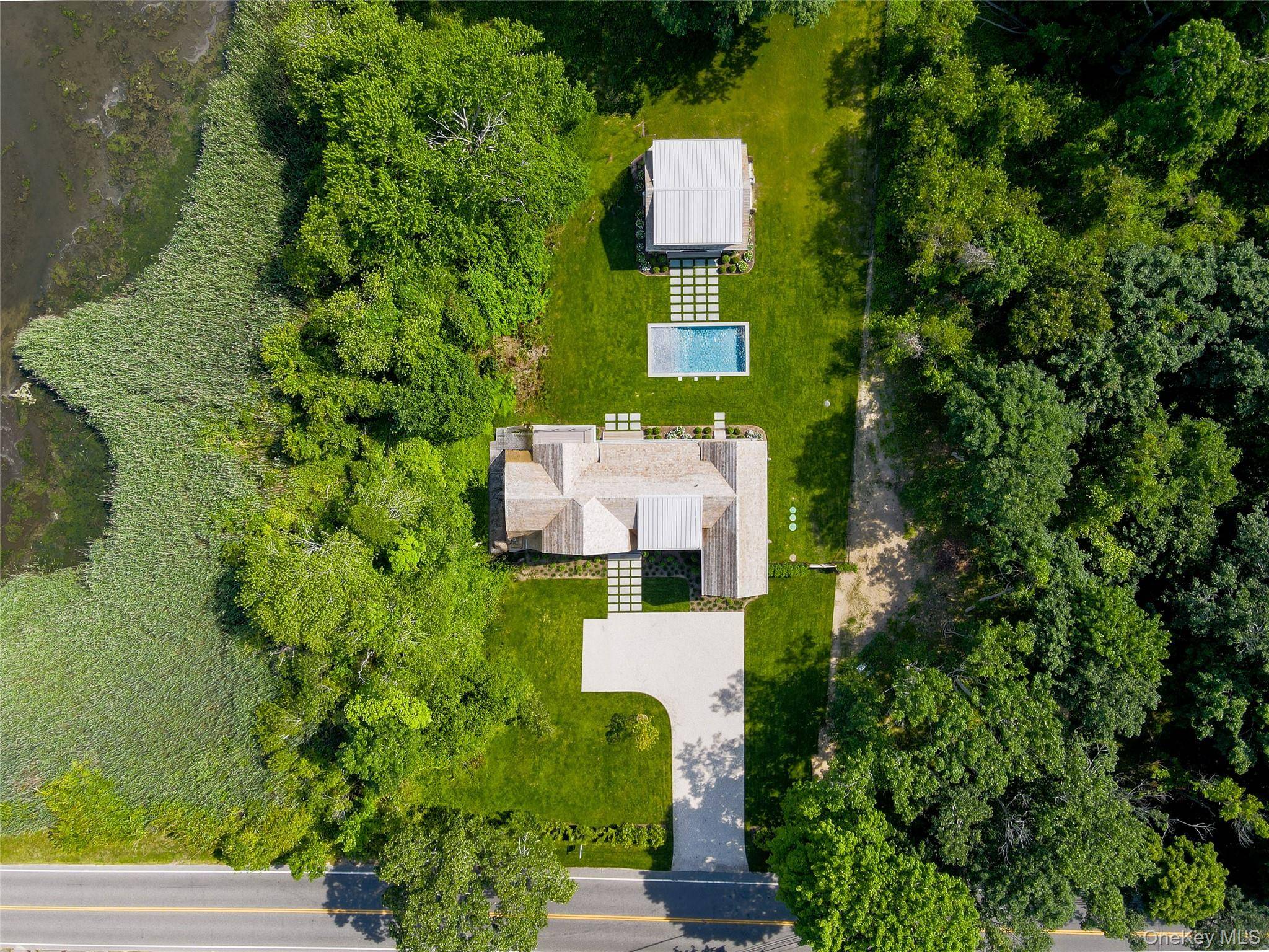 161 South RD, Westhampton, NY 11977