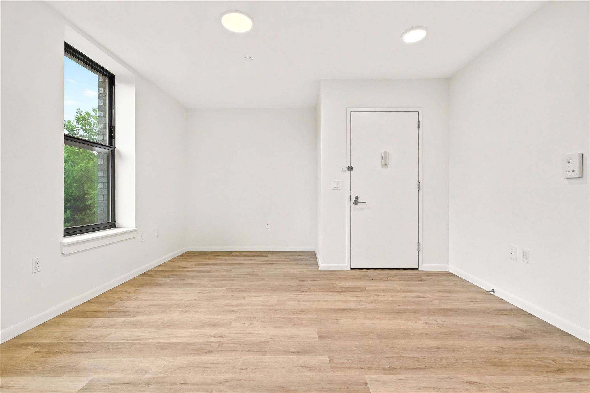 1727 Lacombe AVE #4B, Bronx, NY 10473
