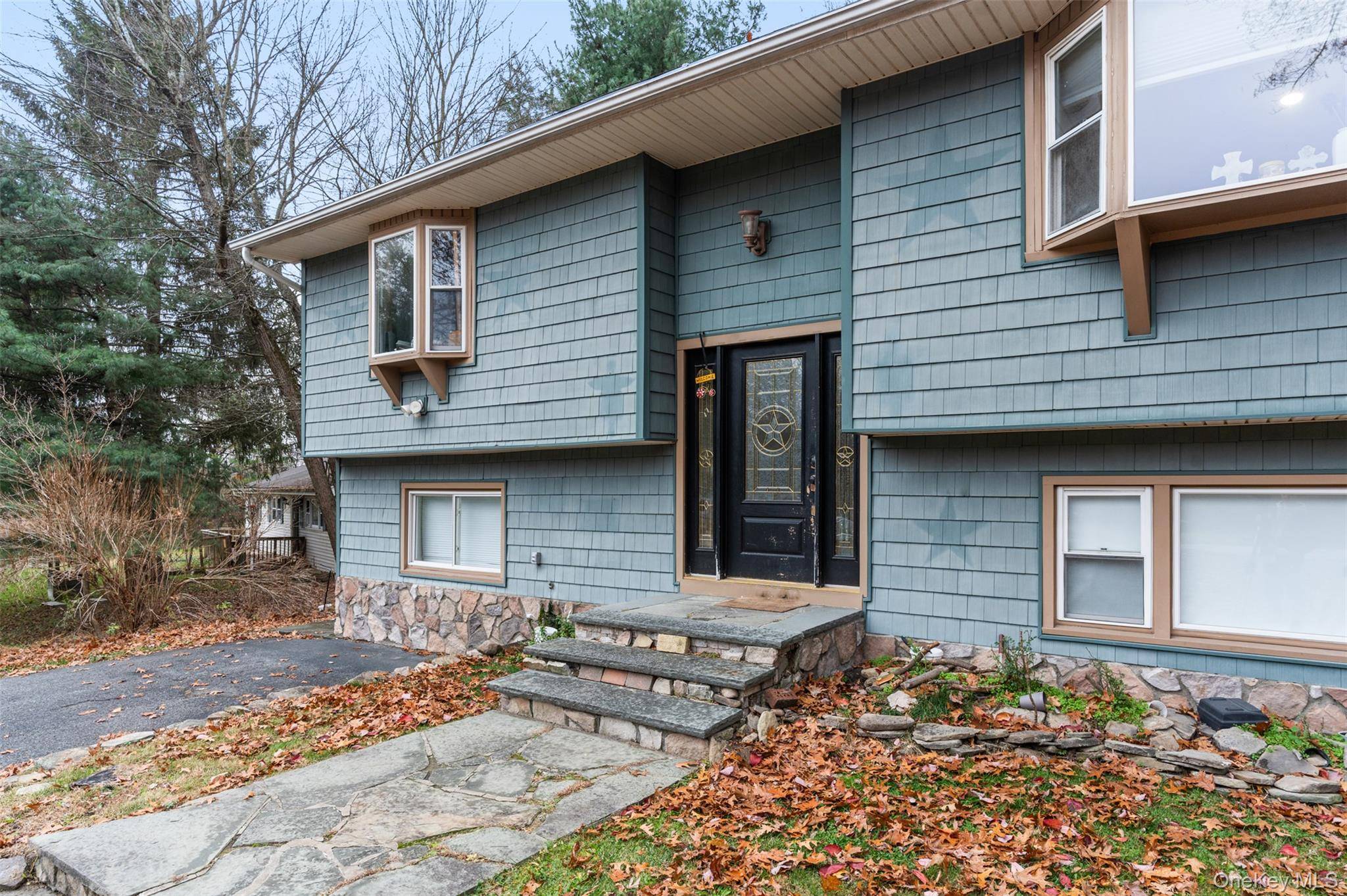 39 Peddler Hill RD, Blooming Grove, NY 10950