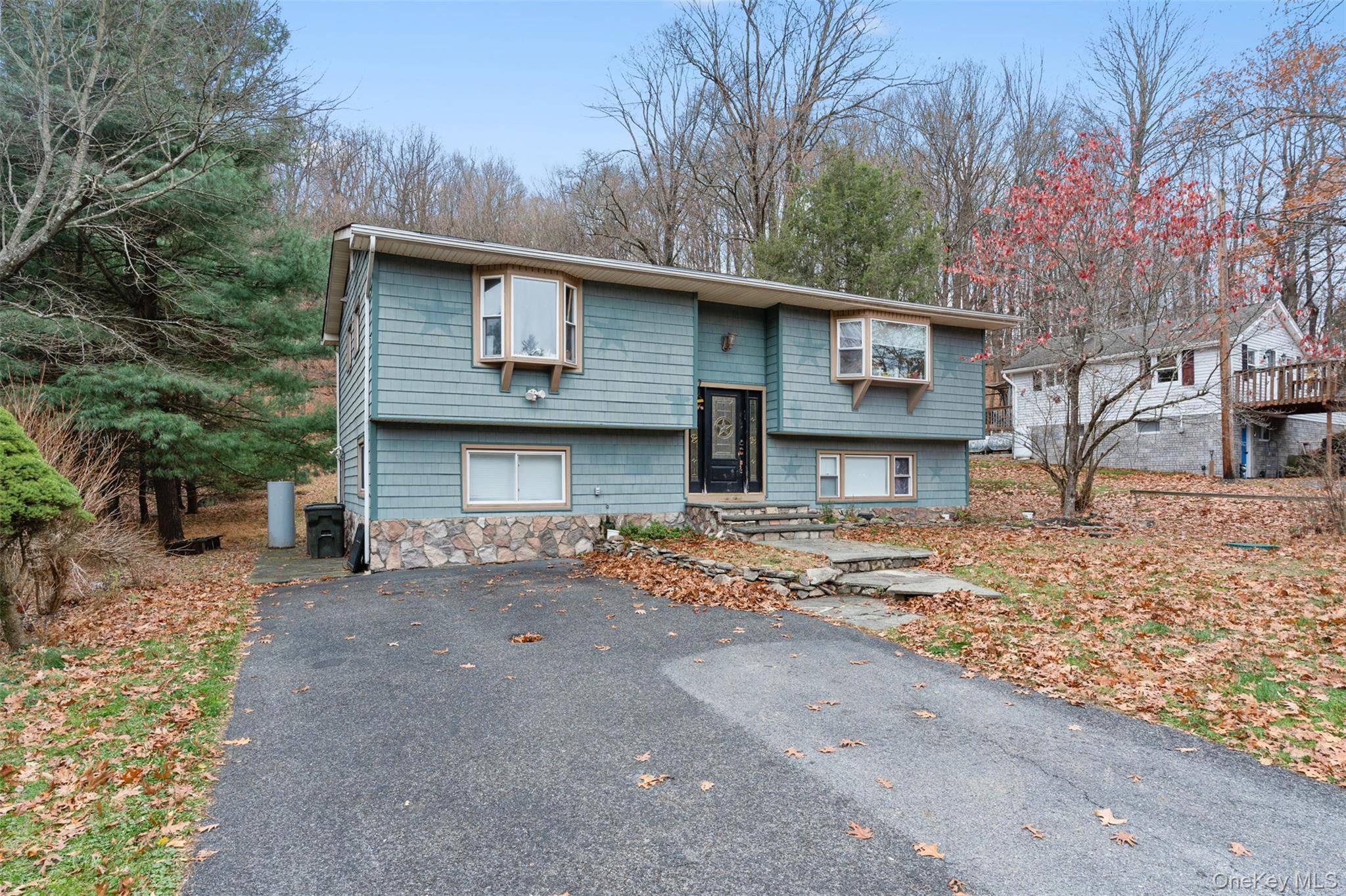 39 Peddler Hill RD, Blooming Grove, NY 10950