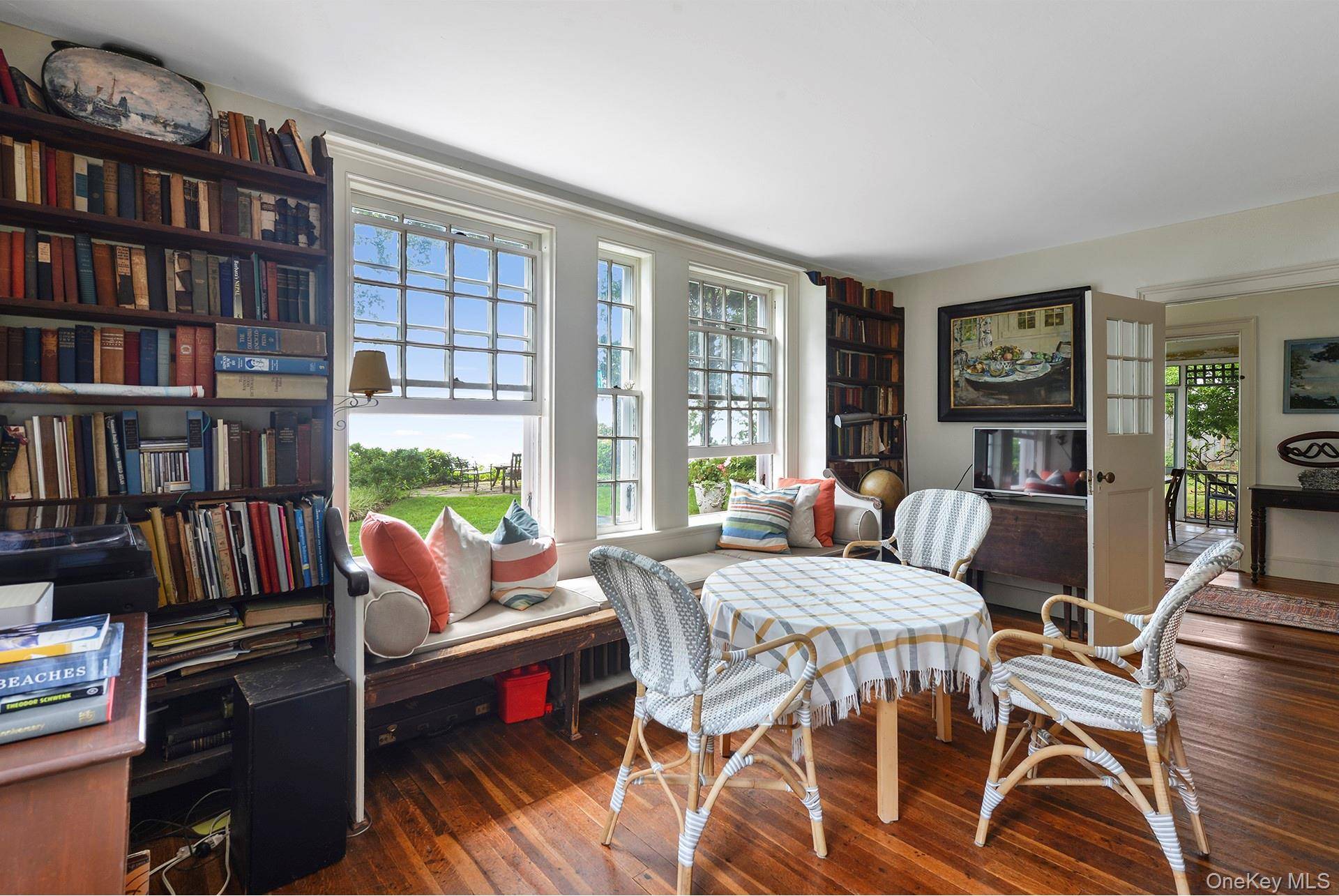 Address not disclosed, Peconic, NY 11958