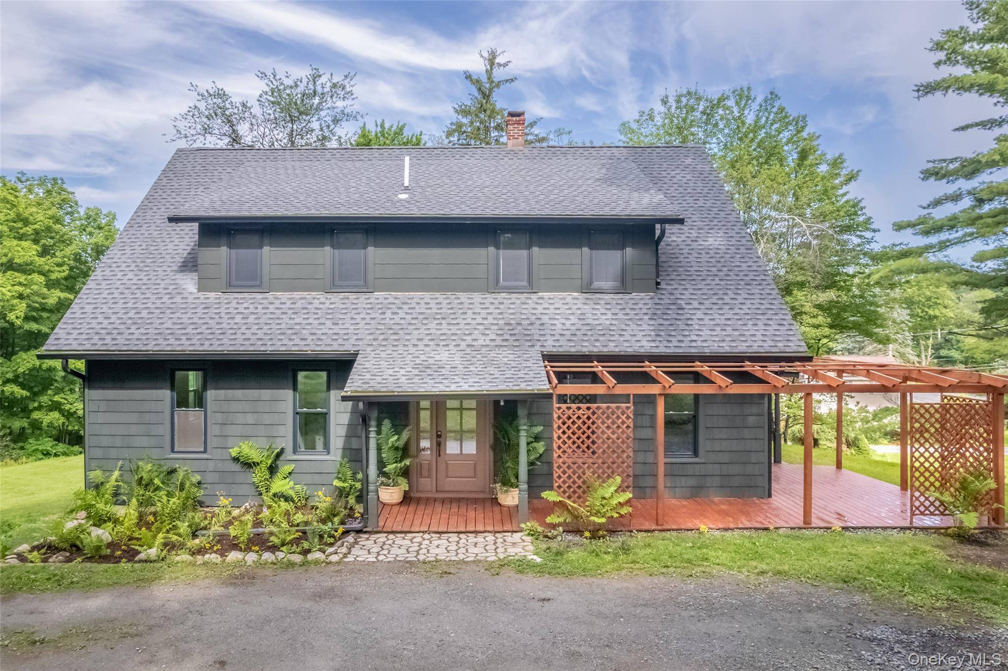 405 Vista Maria Road, Cragsmoor, NY 12420