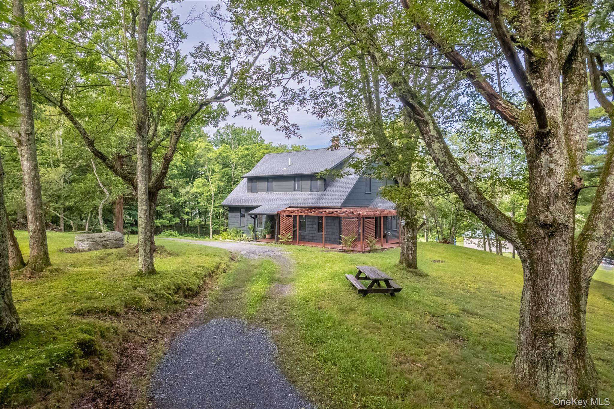 405 Vista Maria Road, Cragsmoor, NY 12420