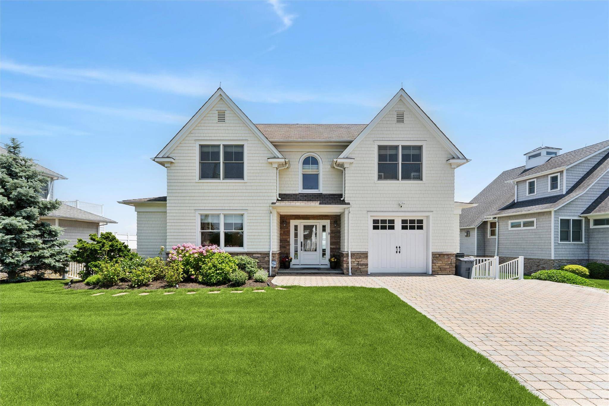 9 Shinnecock RD, East Quogue, NY 11942