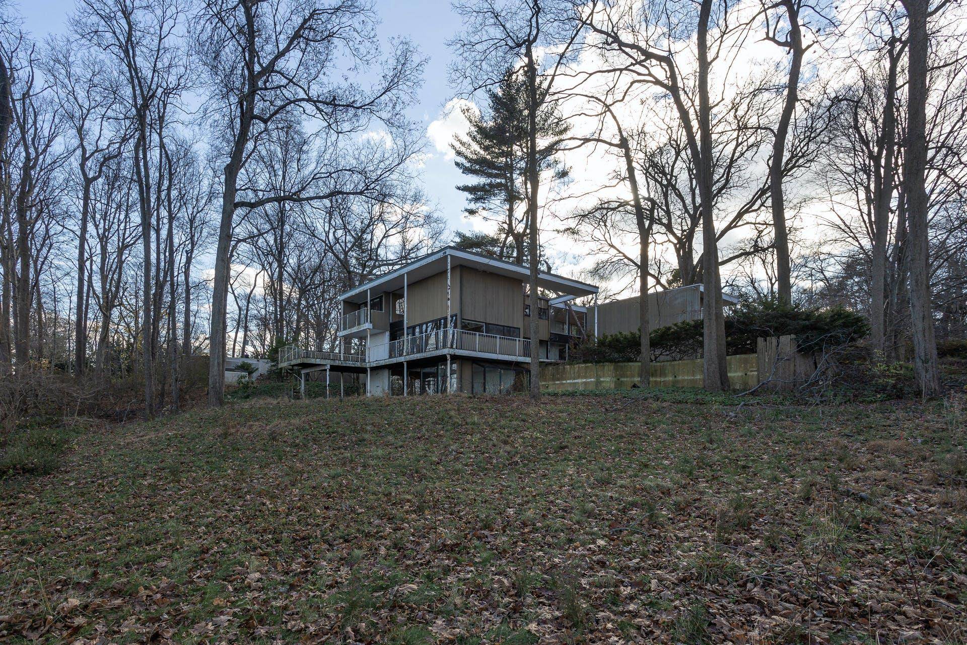 145 Centre Island RD, Centre Island, NY 11771