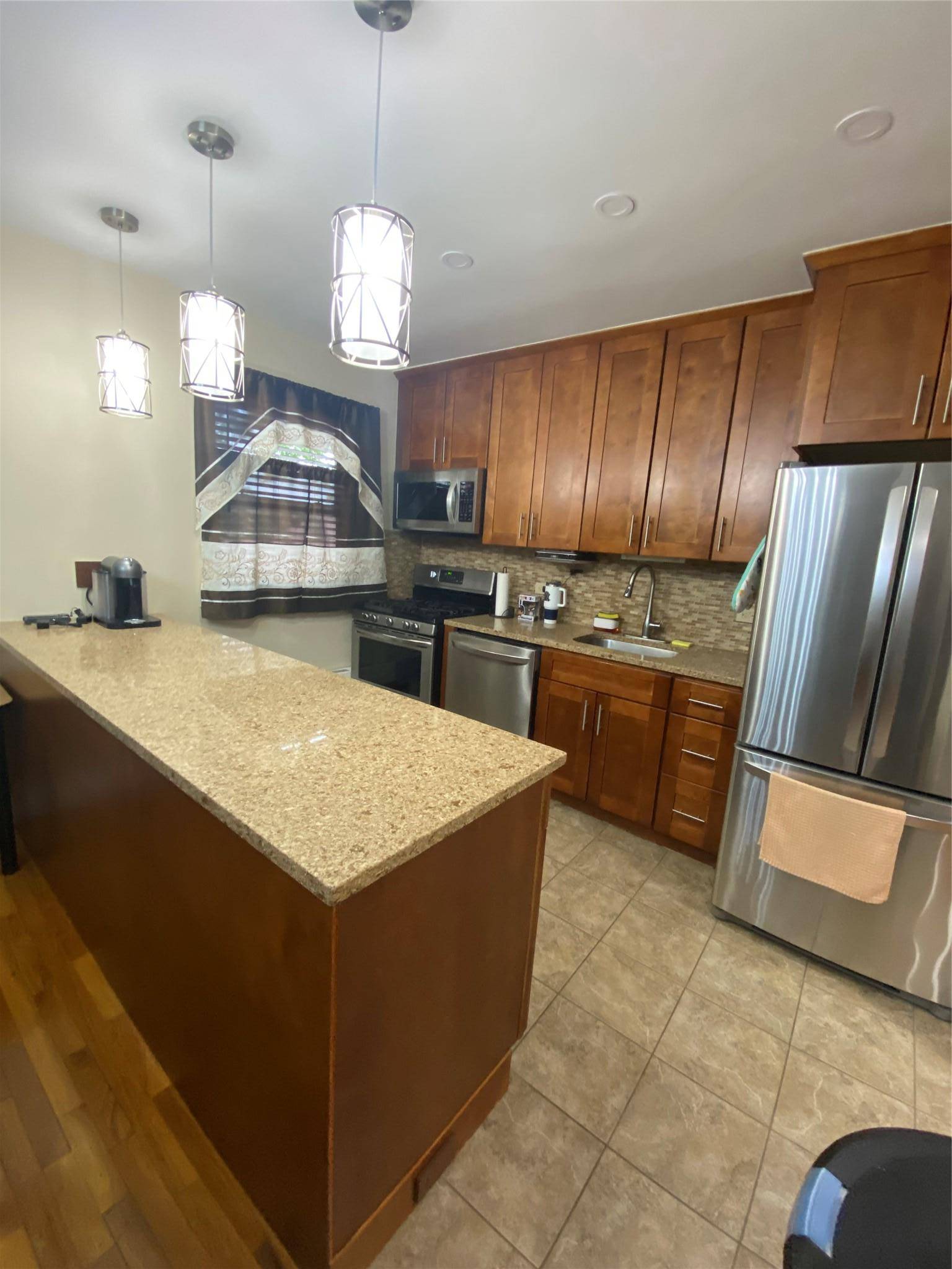 8011 Shore Pkwy #287, Howard Beach, NY 11414
