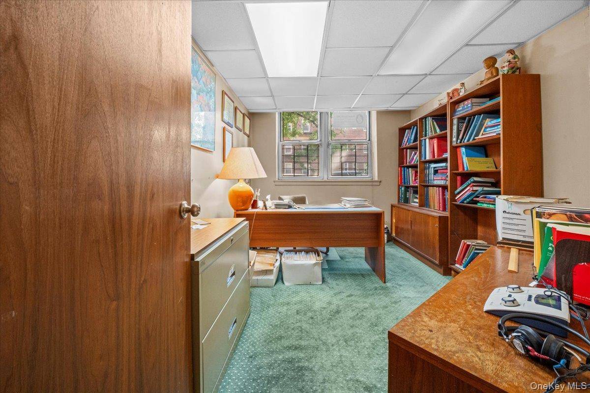 2711 Henry Hudson Pkwy #1F, Bronx, NY 10463