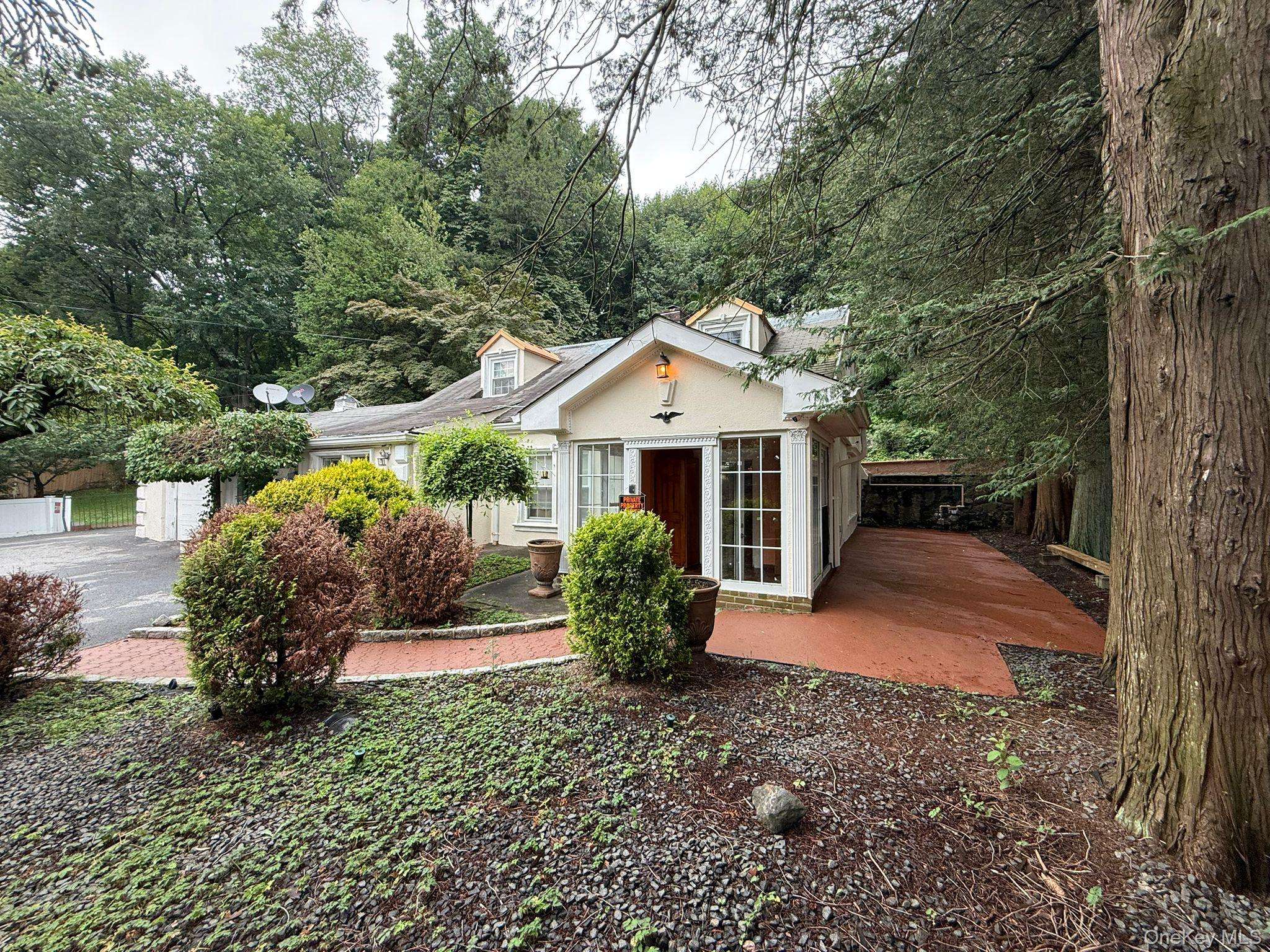445 W Hartsdale AVE, Hartsdale, NY 10530