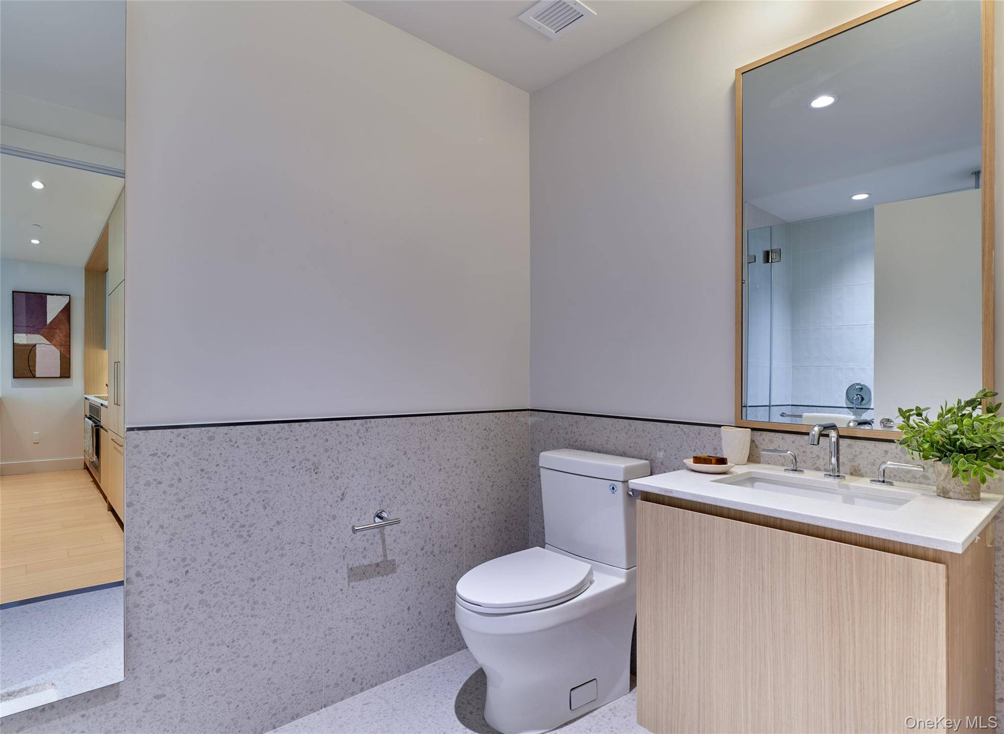 33 Westchester PL #21D, New Rochelle, NY 10801