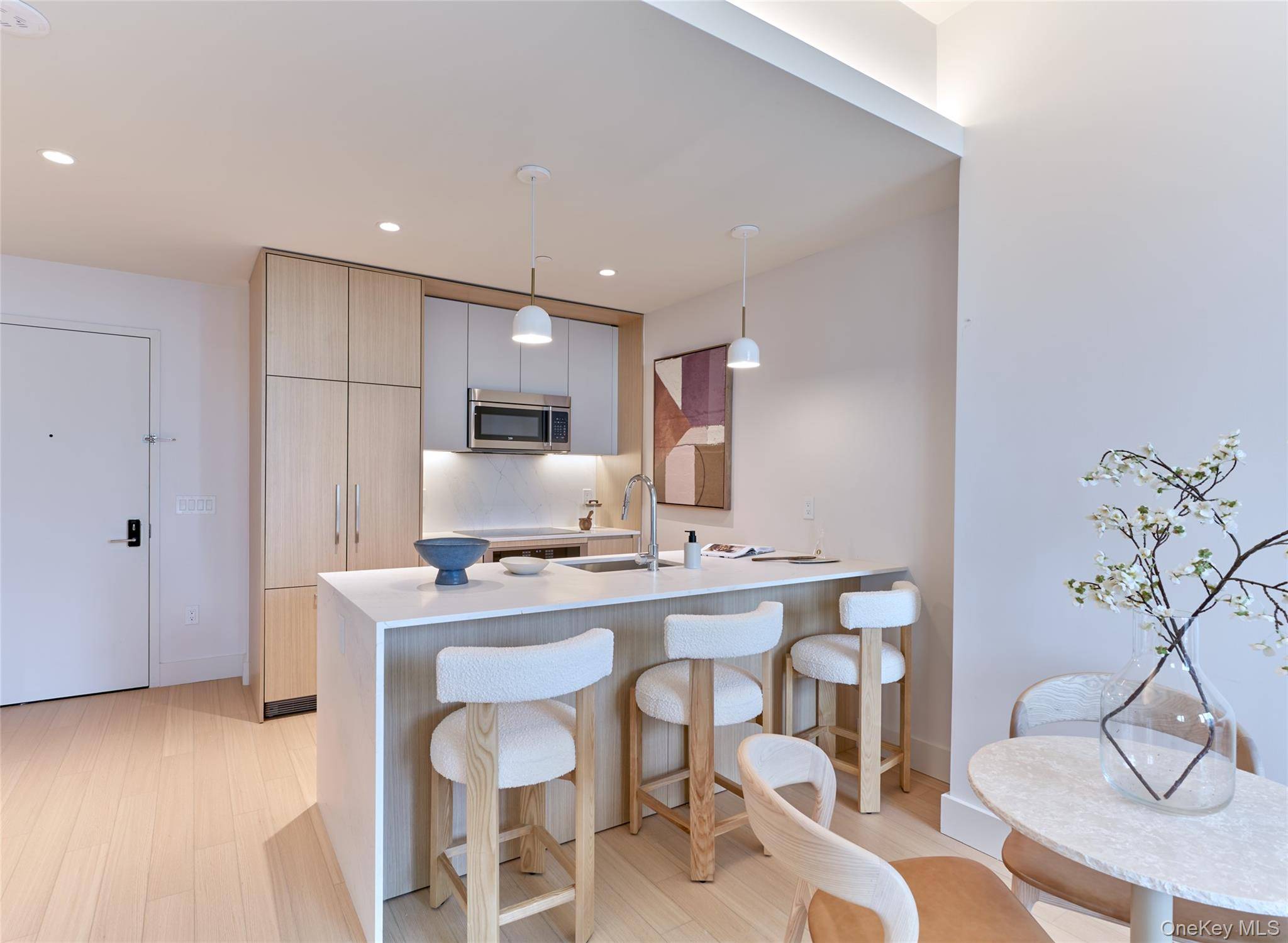 33 Westchester PL #21D, New Rochelle, NY 10801