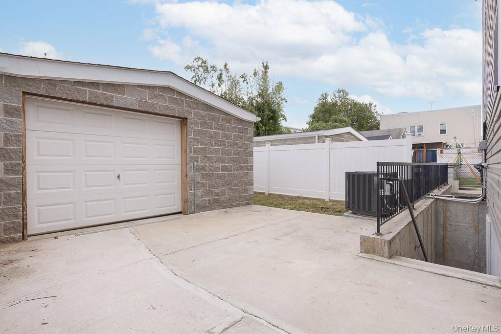 416 Revere AVE, Bronx, NY 10465