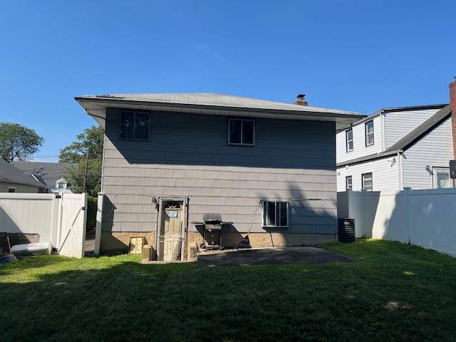 87 W Clinton AVE, Roosevelt, NY 11575