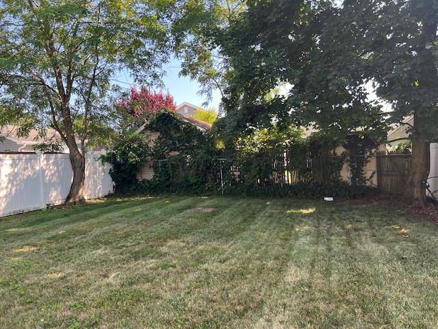 87 W Clinton AVE, Roosevelt, NY 11575