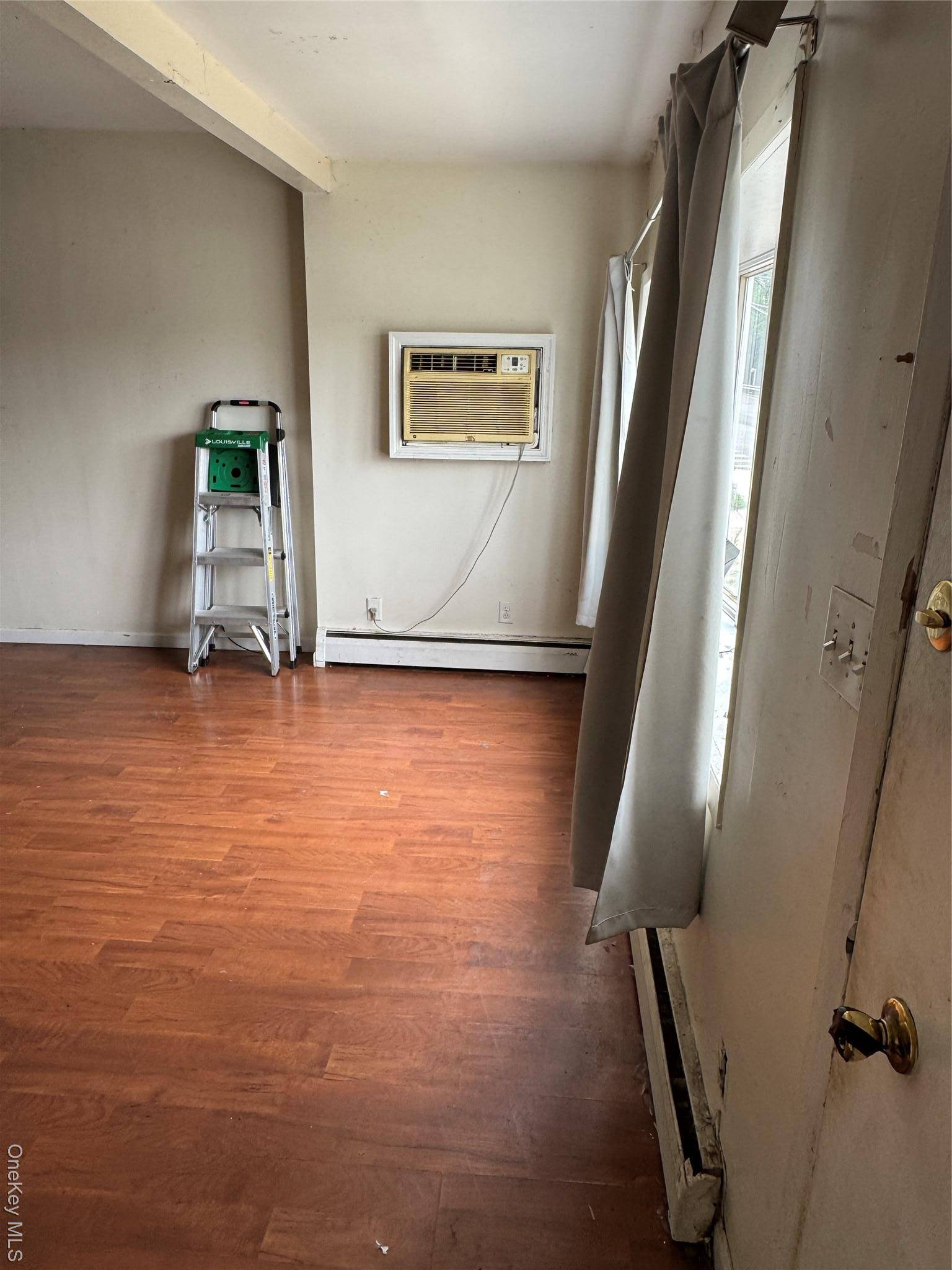 61-51 Borden AVE, Maspeth, NY 11378