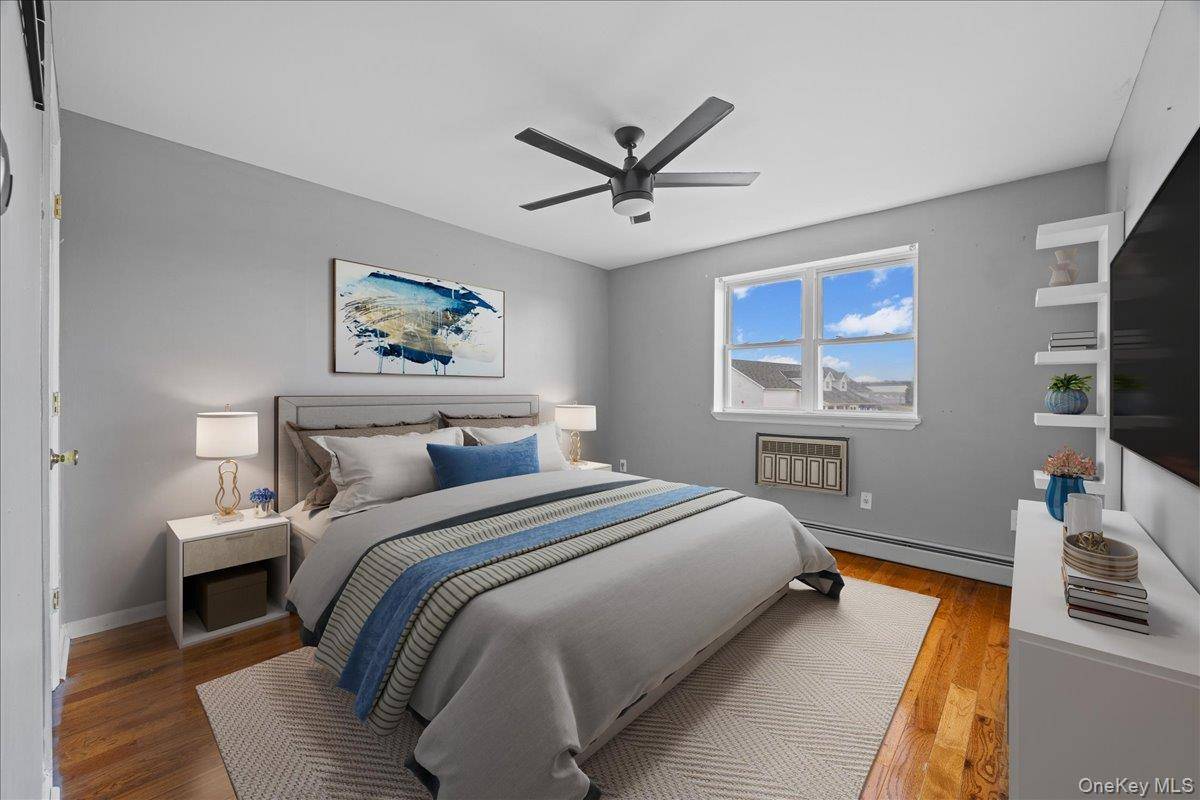 10 Pennyfield AVE #8B, Bronx, NY 10465