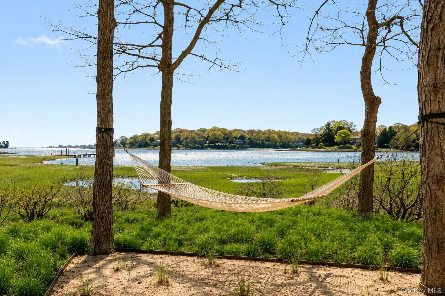 6370 Skunk LN, Cutchogue, NY 11935