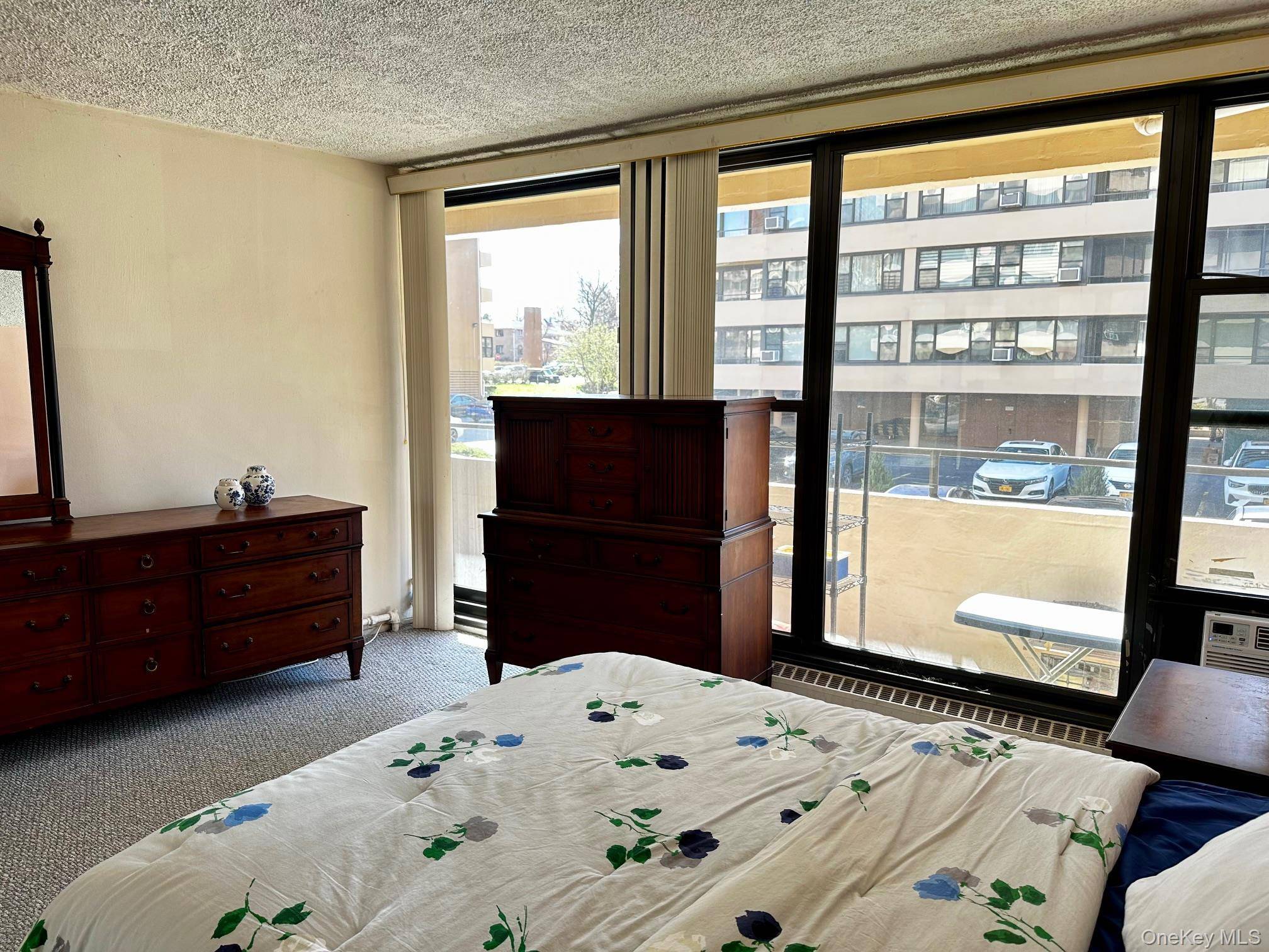 162-30 Powells Cove BLVD #2D, Beechhurst, NY 11357