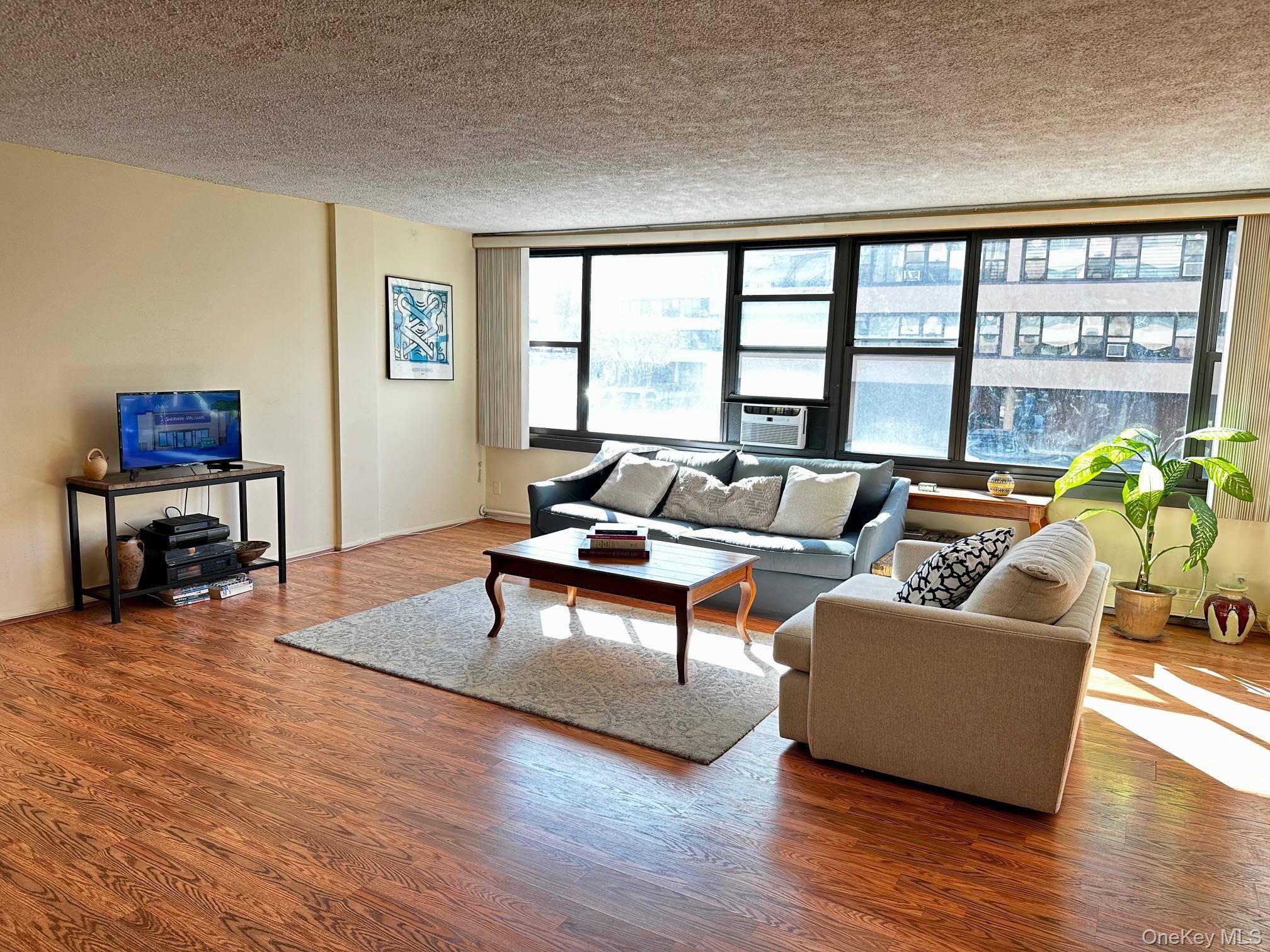 162-30 Powells Cove BLVD #2D, Beechhurst, NY 11357