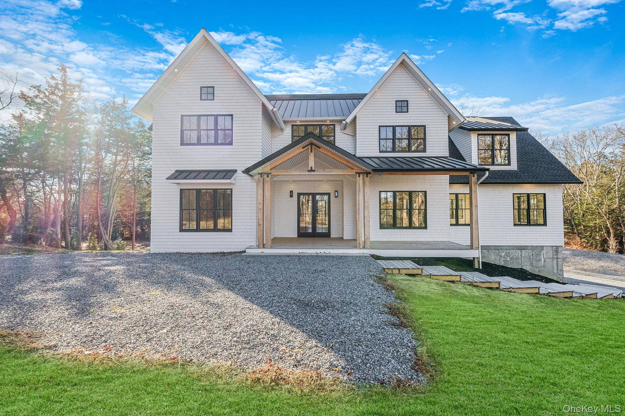 475 West LN, Aquebogue, NY 11931