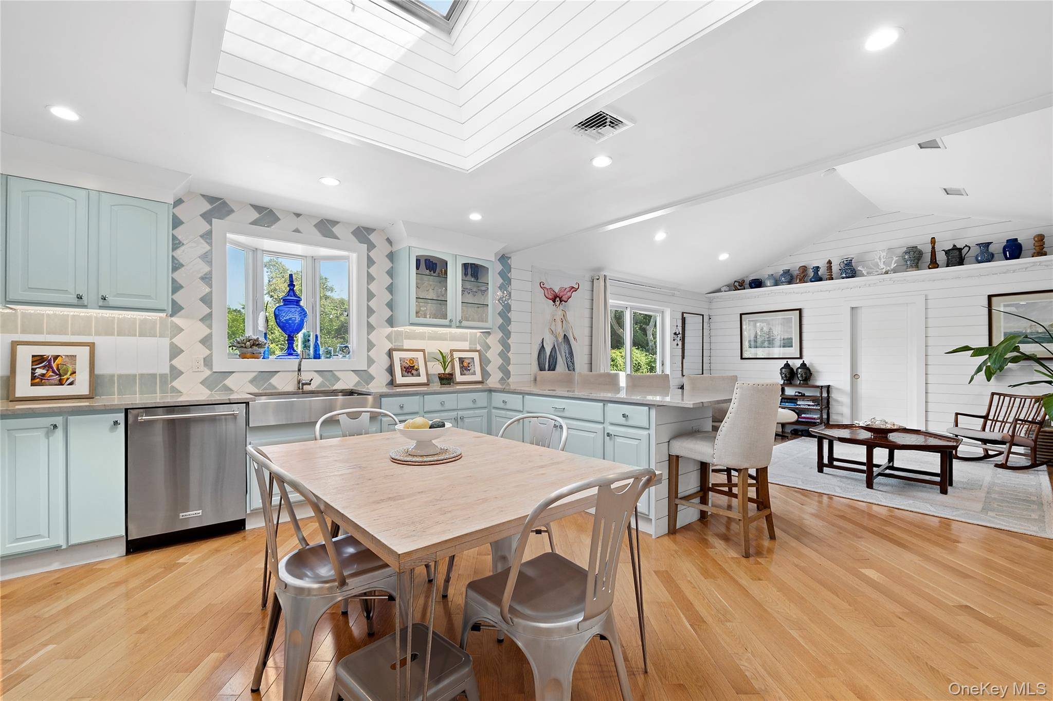 38 Liberty ST, Westhampton Beach, NY 11978