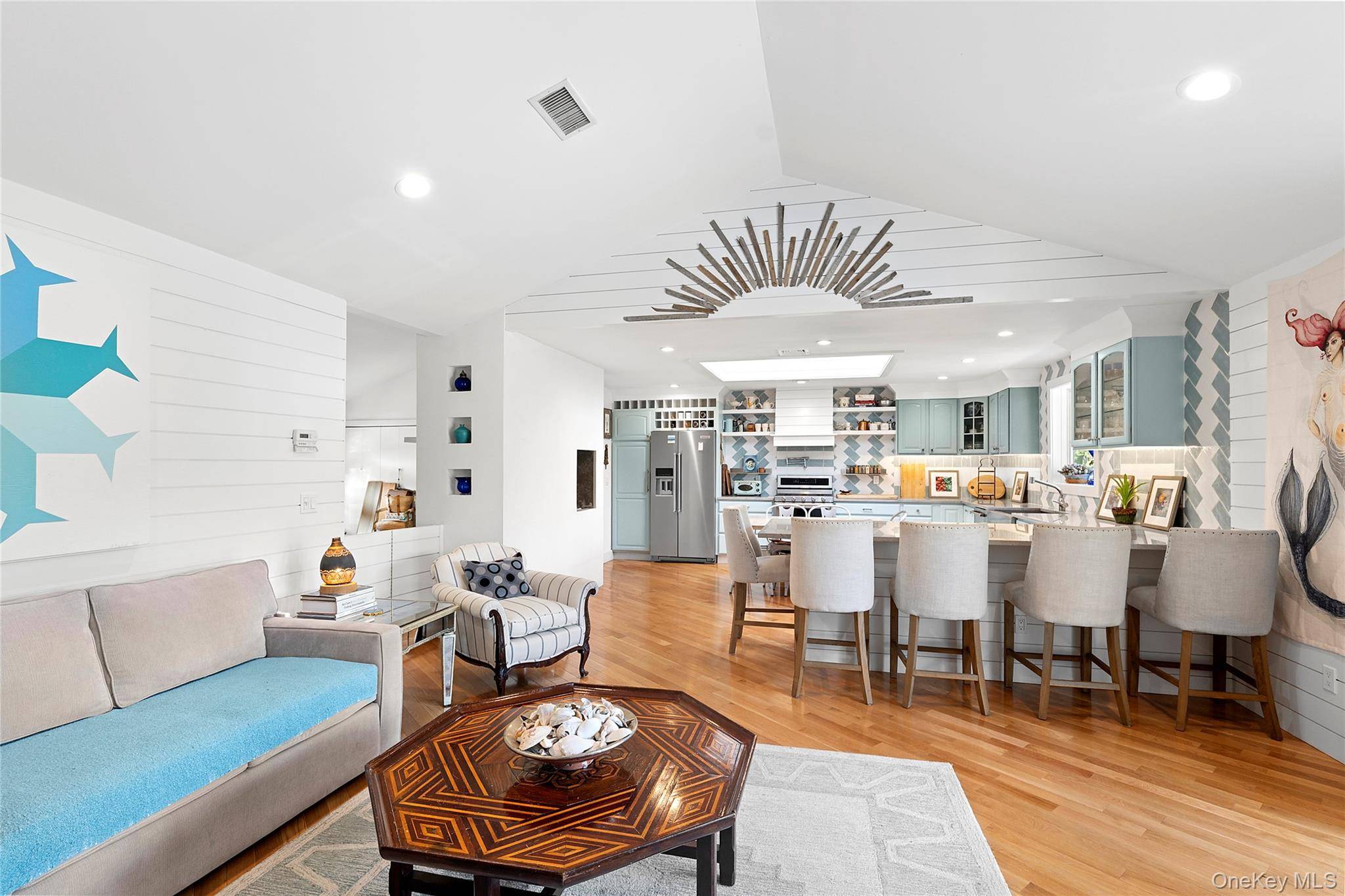 38 Liberty ST, Westhampton Beach, NY 11978
