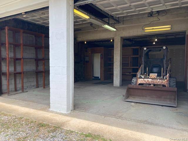 23 Skillman ST #1, Roslyn, NY 11576
