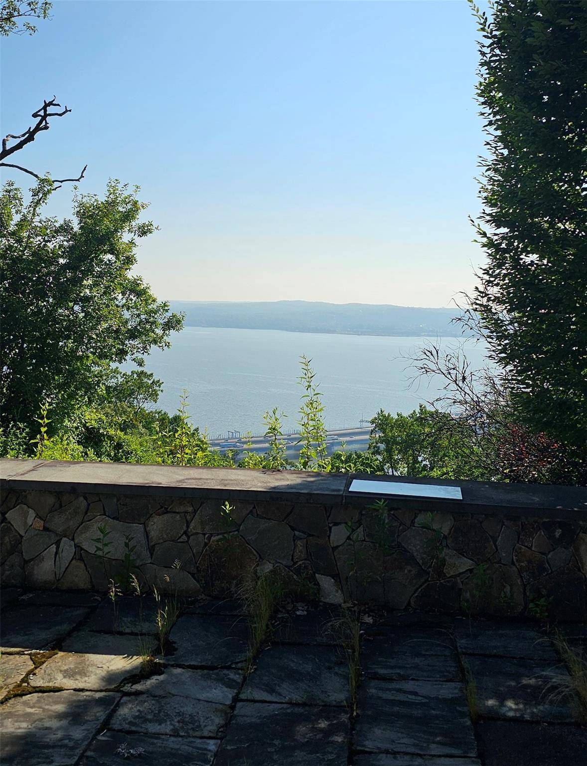 9 Tweed BLVD, Nyack, NY 10960