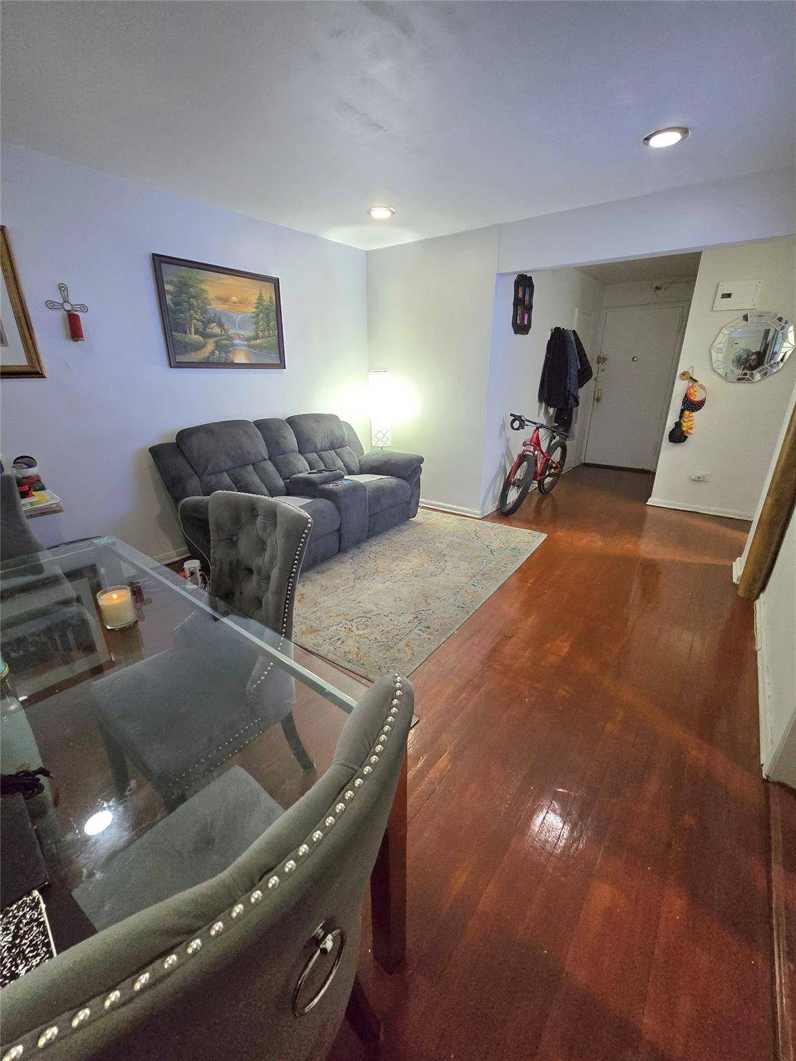 131-11 Kew Gardens Rd #5F, Richmond Hill, NY 11418