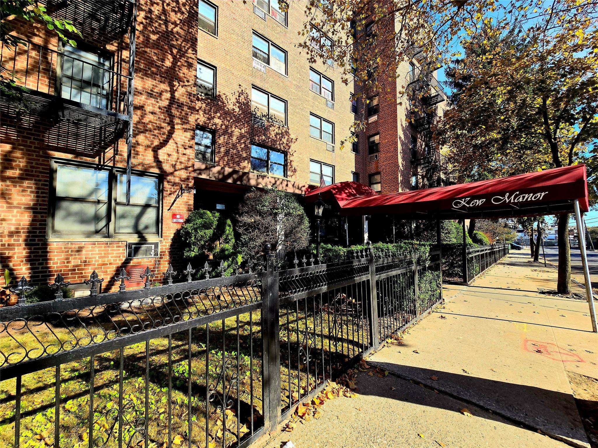 131-11 Kew Gardens Rd #5F, Richmond Hill, NY 11418