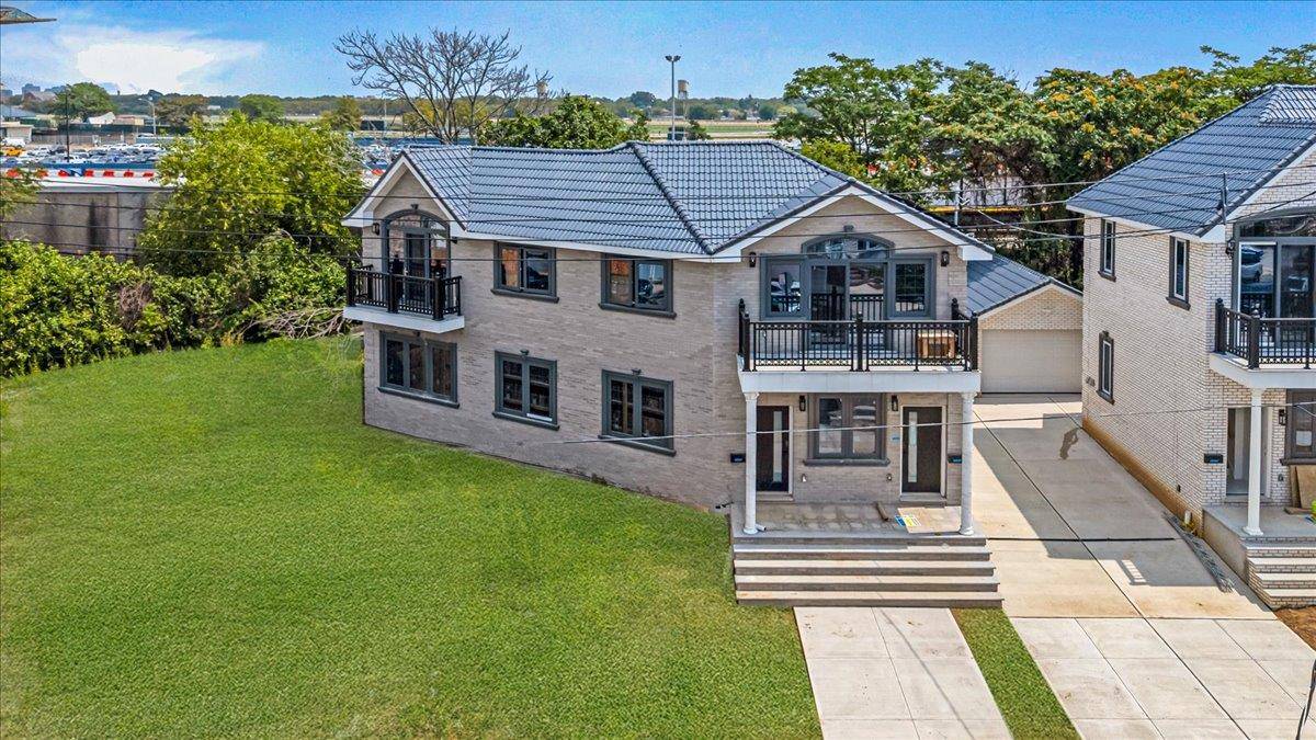 150-15 Hawtree ST, Ozone Park, NY 11417
