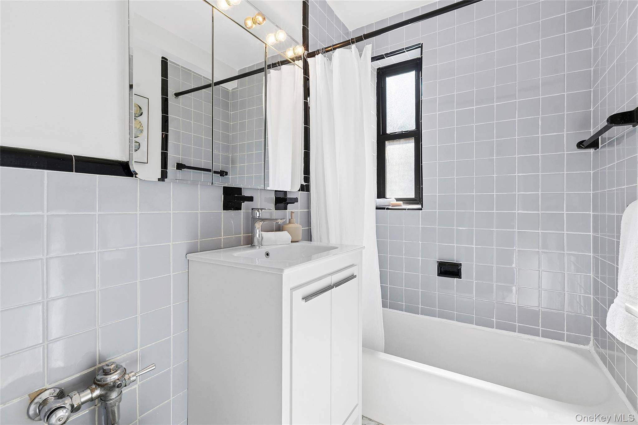 330 E 70th ST #6E, New York (manhattan), NY 10021