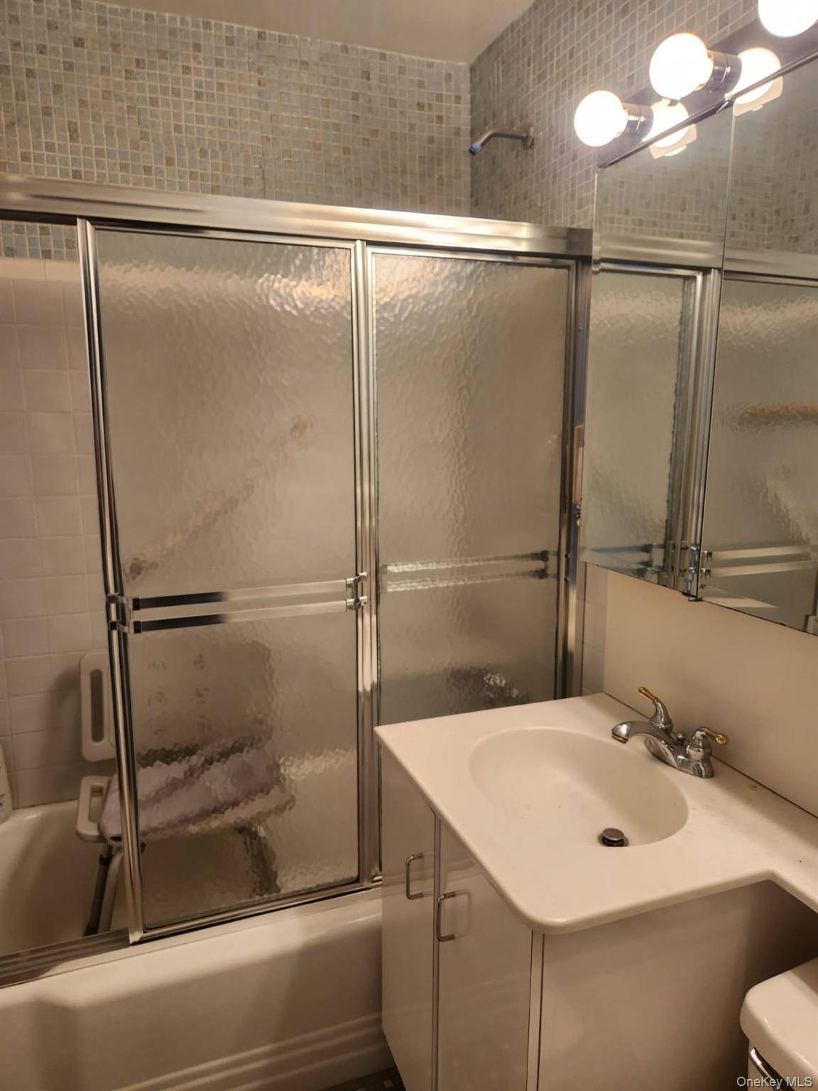 80 Knolls CRES #8M, Bronx, NY 10463
